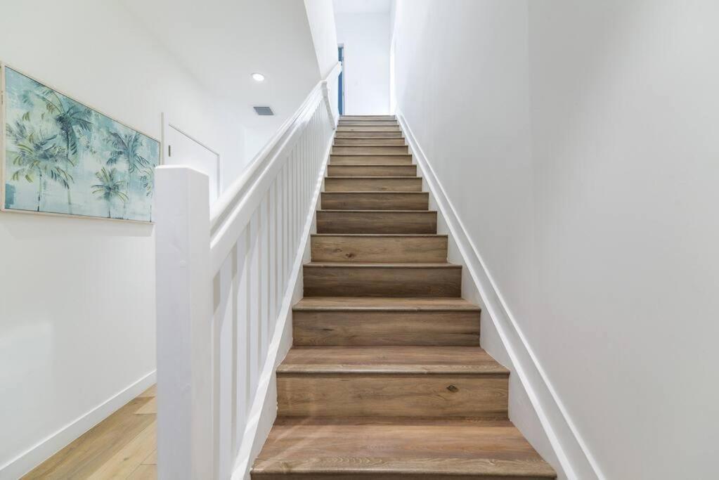 Amazing Town House 15 Min From The Beach Wfree Parking Holiday home