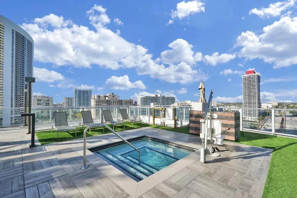 Ocean View Beachfront 2bed/2b M-penthouse @hyde Apartment *