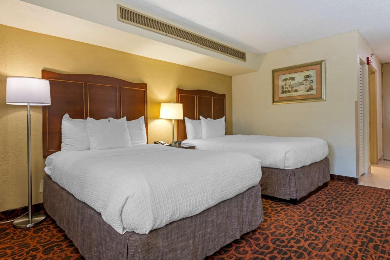 Western North Miami-bal Harbour Hotel 3*