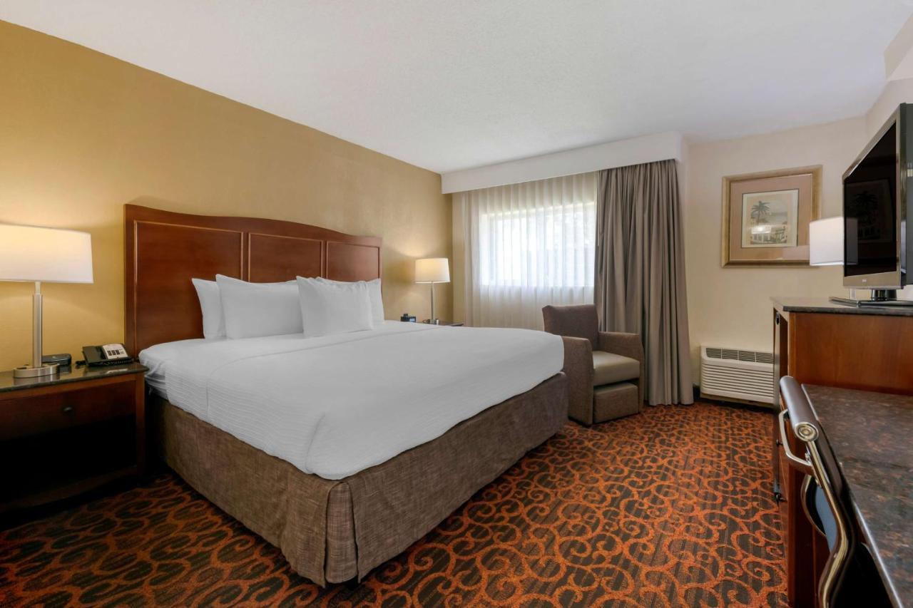 Western North Miami-bal Harbour 3*