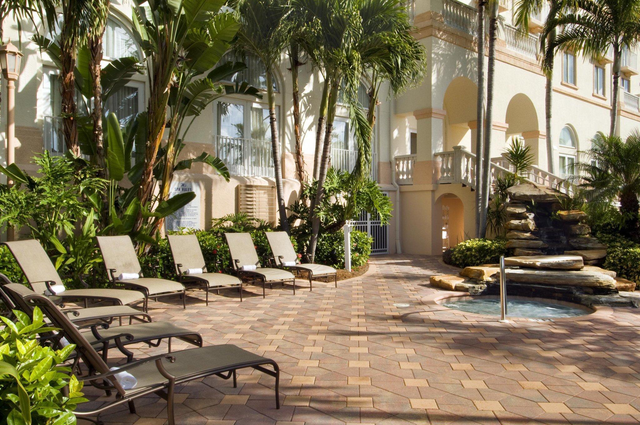 Hilton Hotel 4*