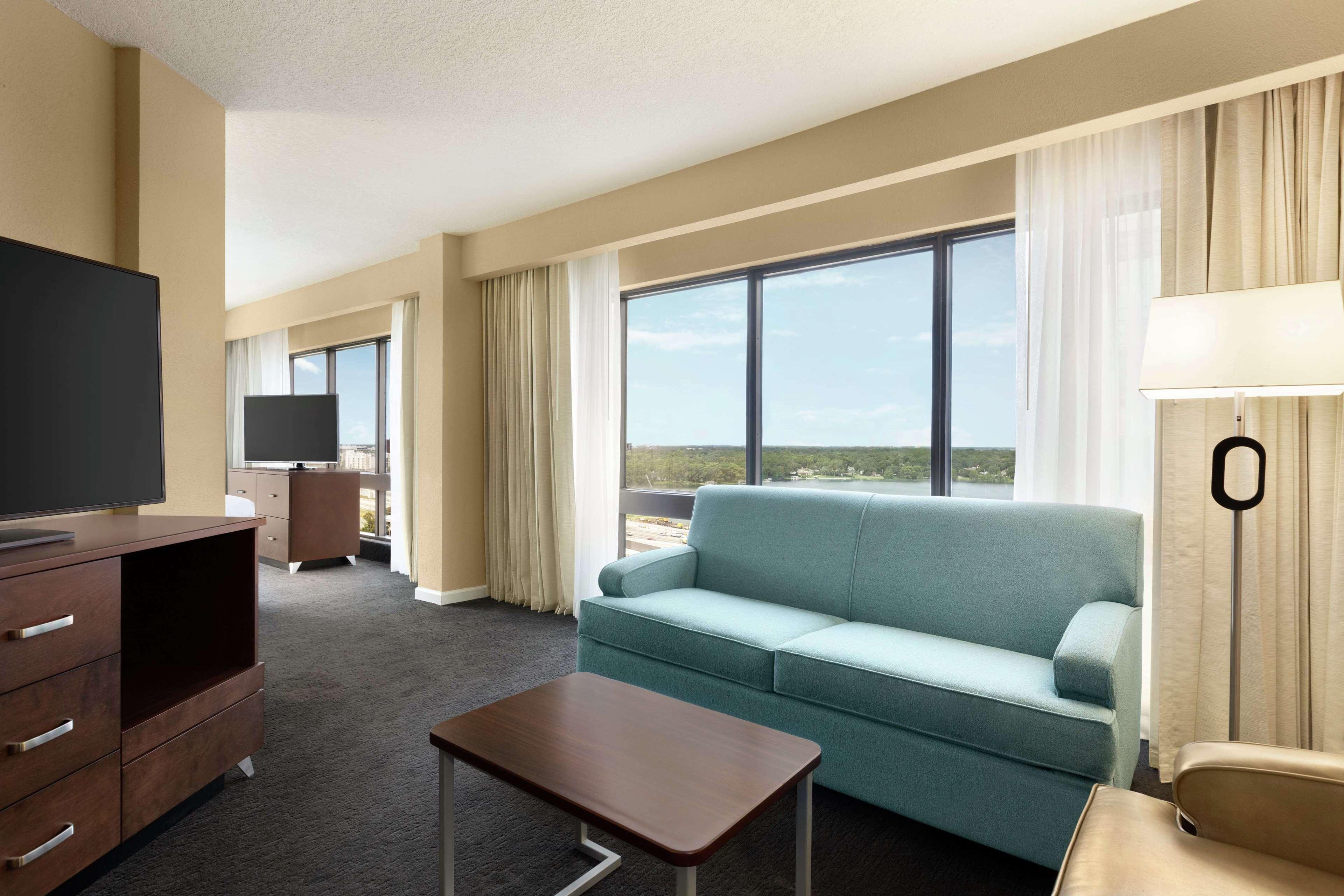 Hotel Doubletree By Hilton Downtown 4*