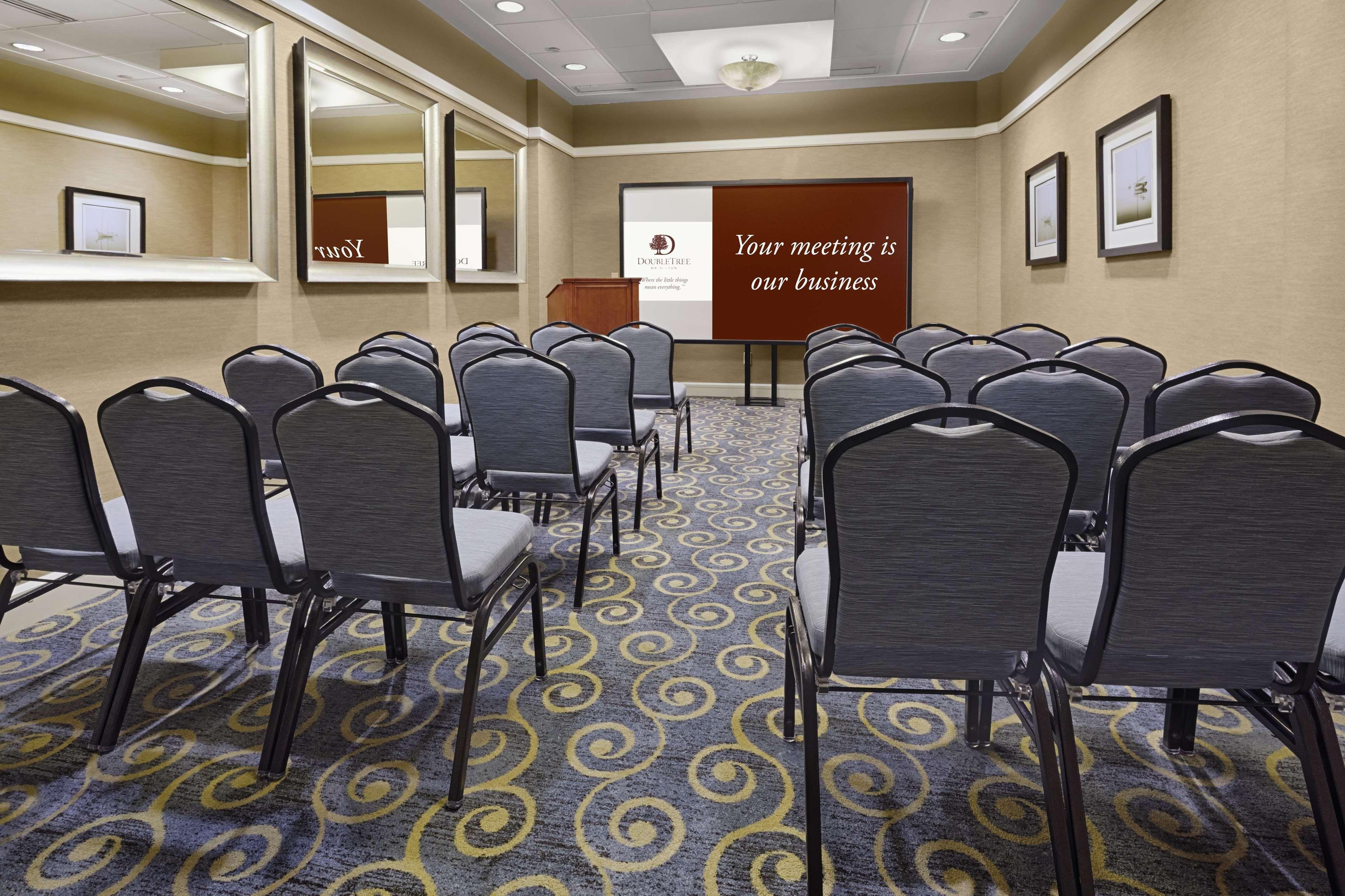 Doubletree By Hilton Downtown 4*