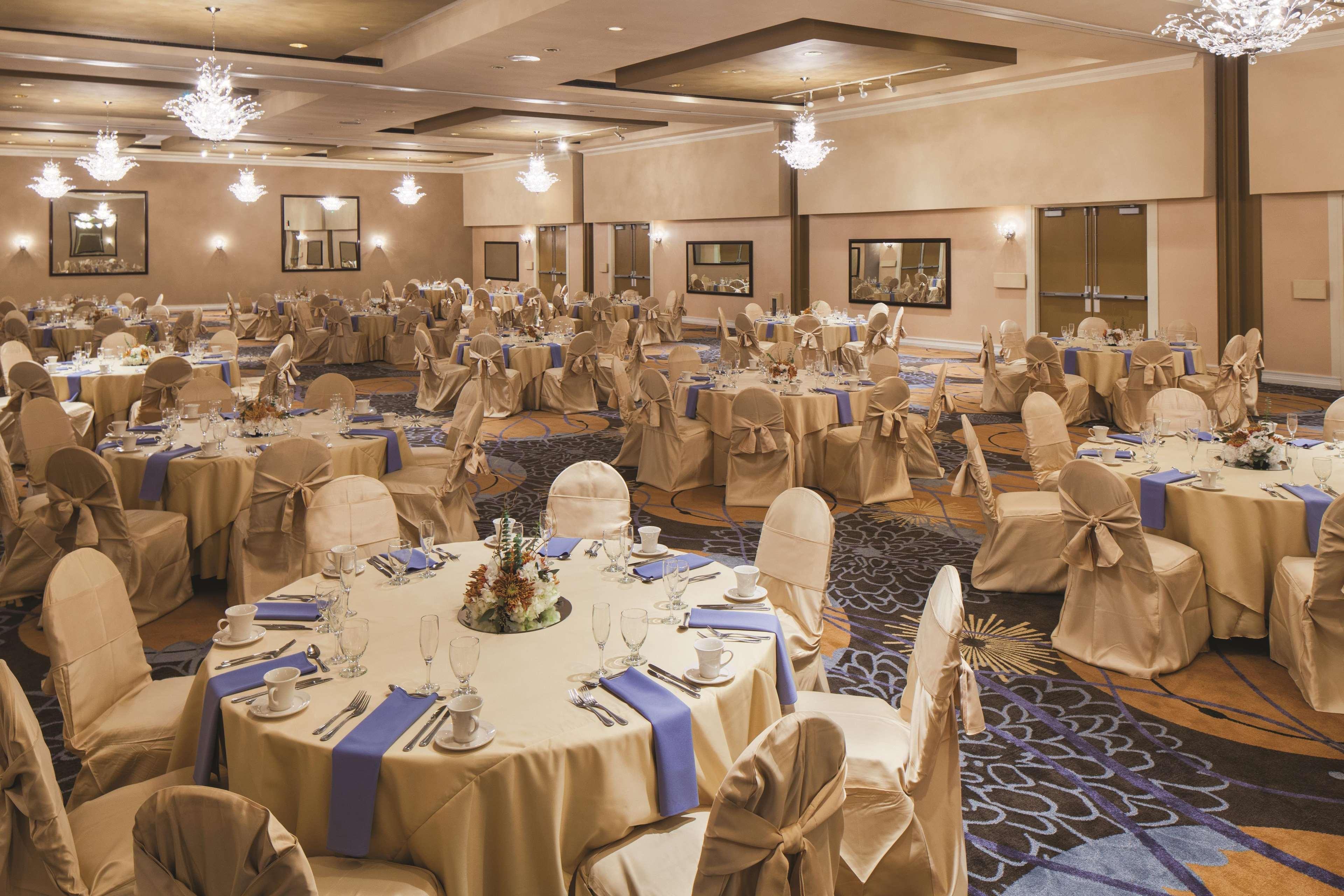 Doubletree By Hilton Downtown Hotel 4*
