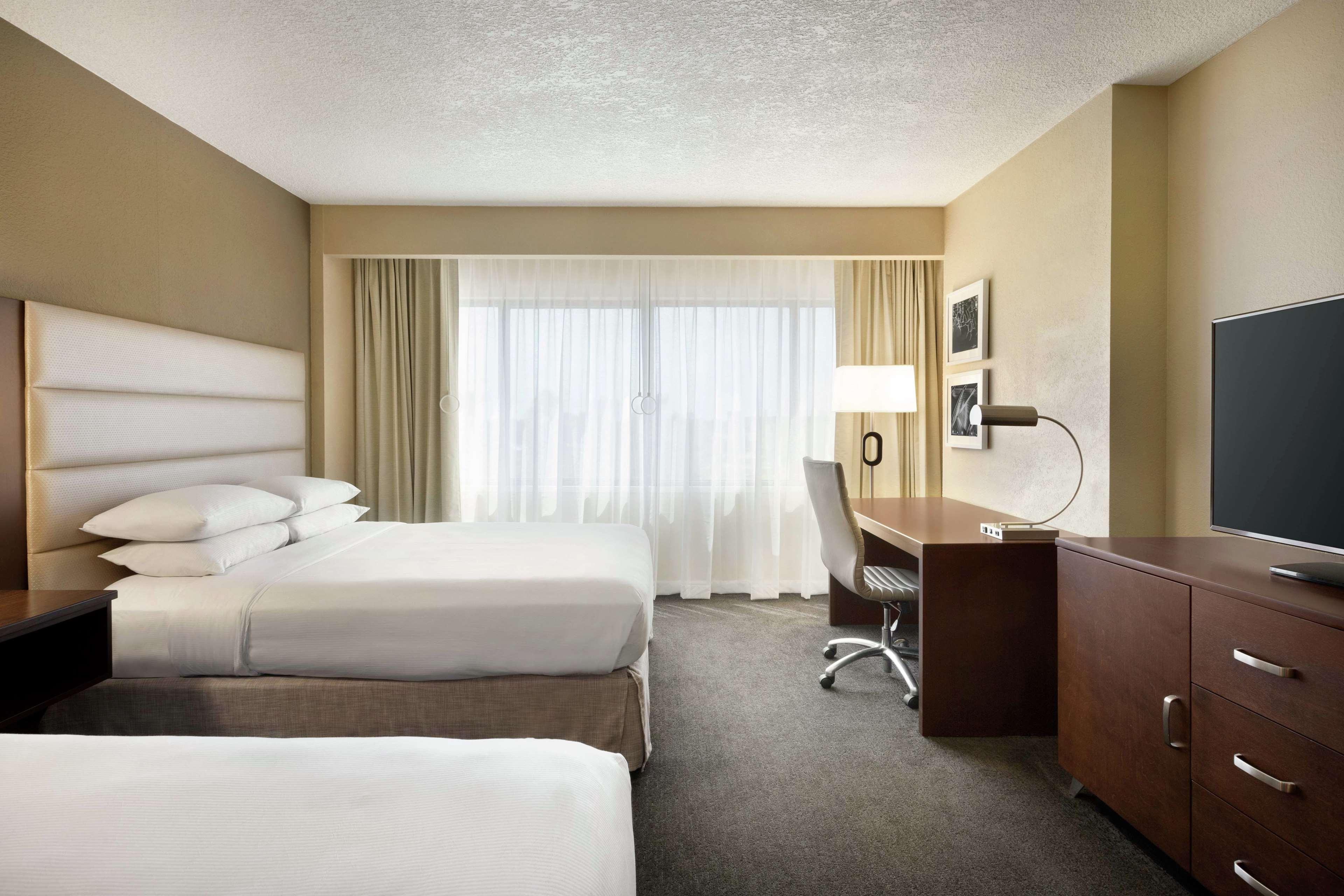 Doubletree By Hilton Downtown 4*