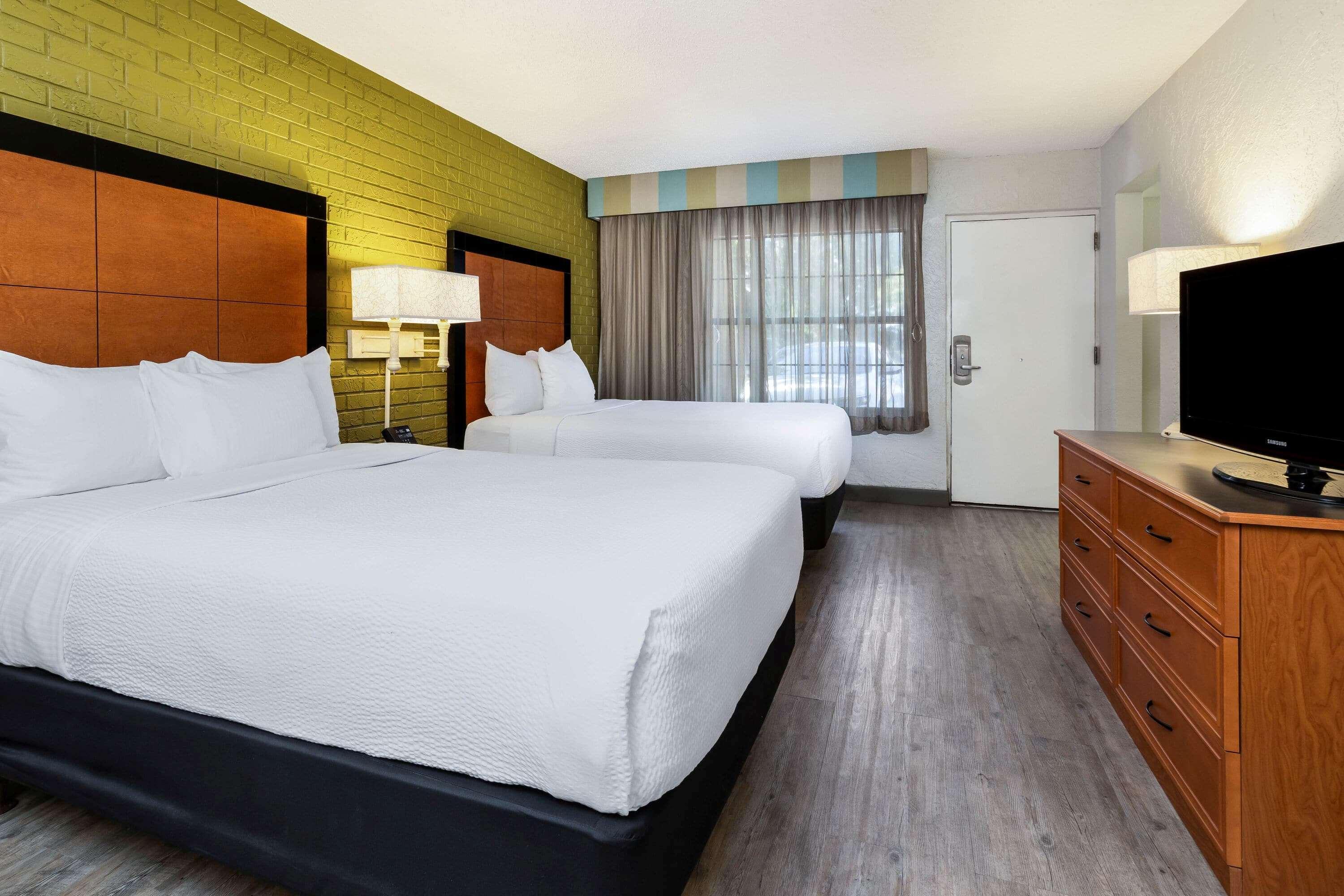 Hotel La Quinta Airport Stadium Westshore