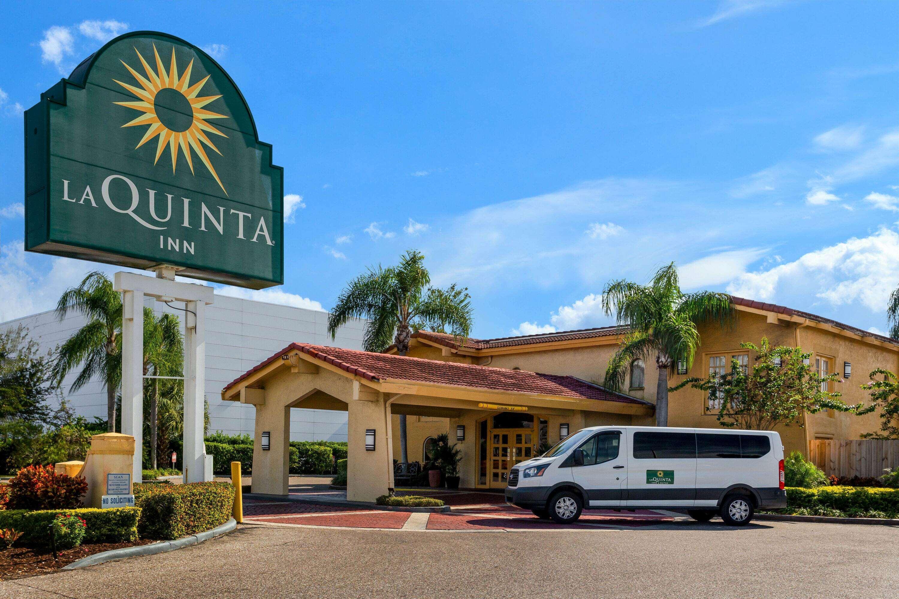 La Quinta Airport Stadium Westshore