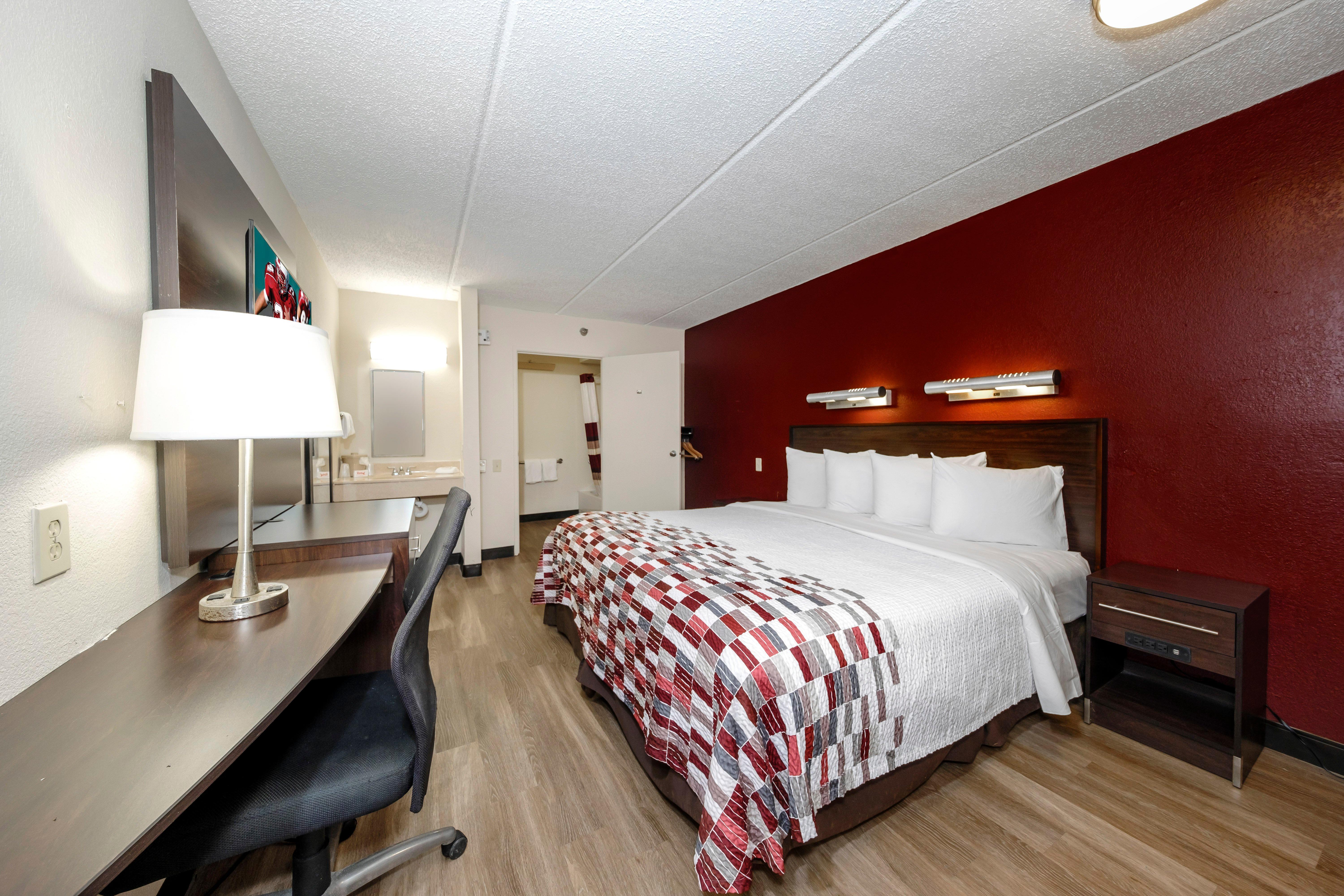 Motel Red Roof - Brandon