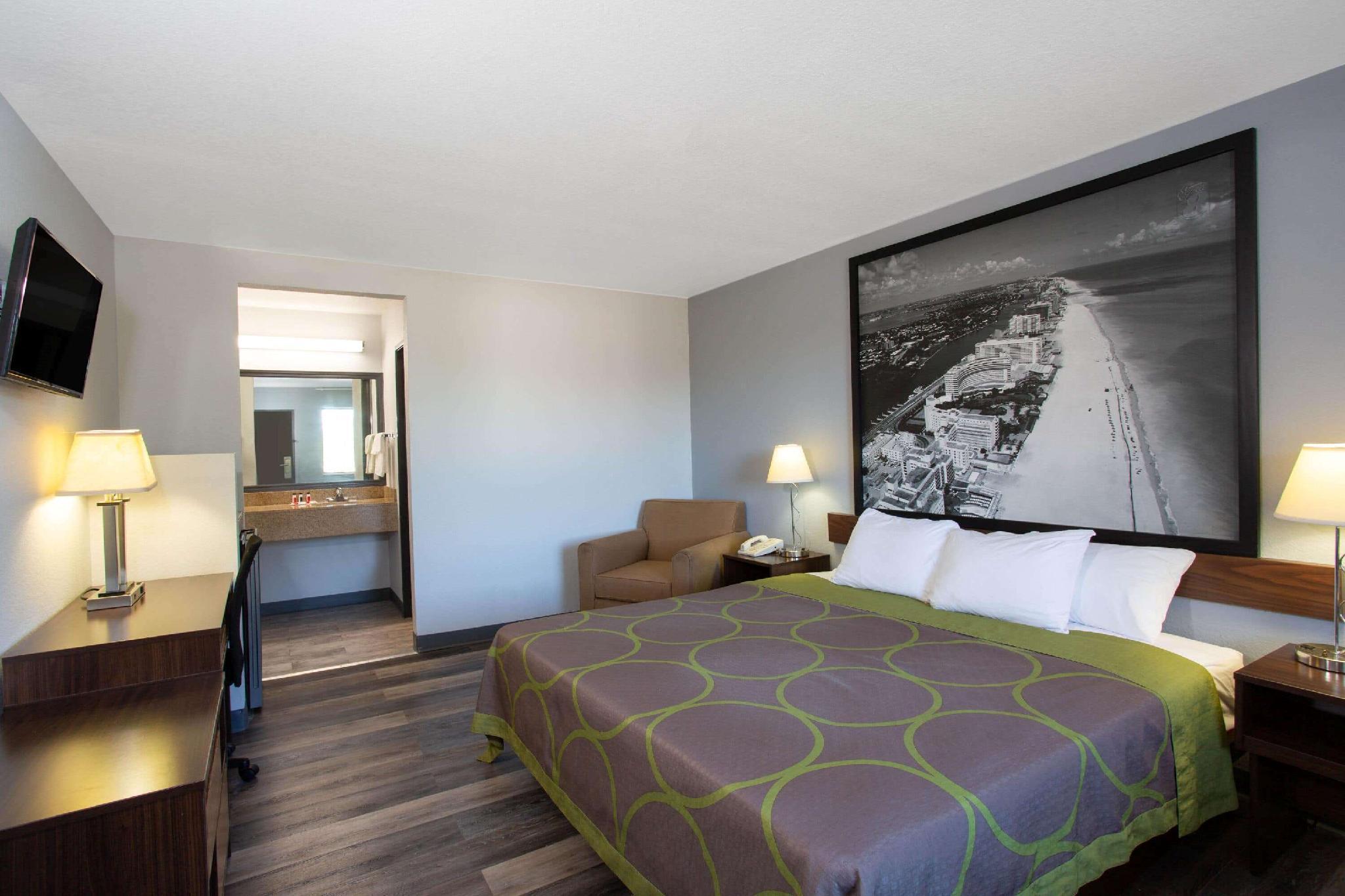 Super 8 By Wyndham