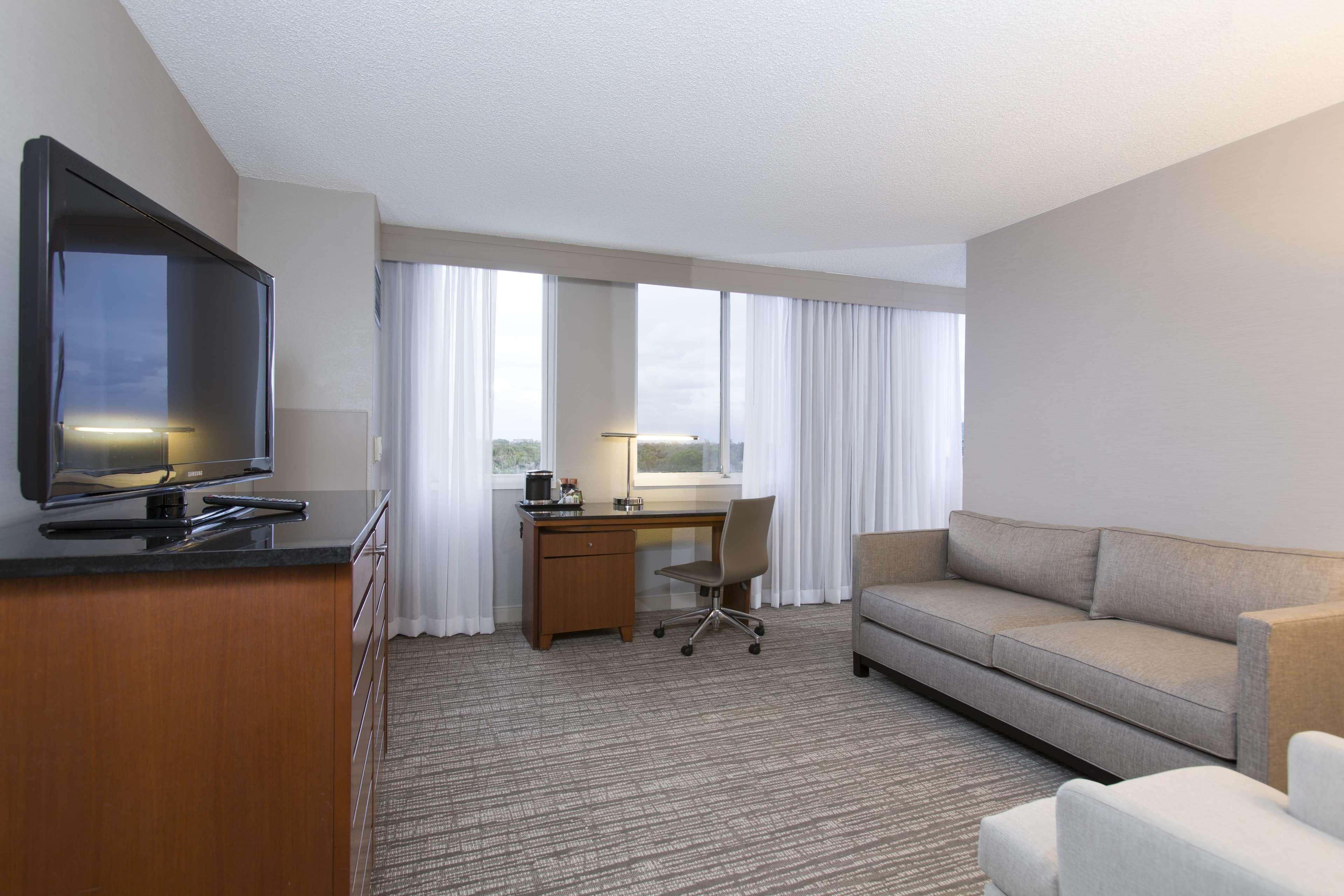 Doubletree By Hilton Deerfield Boca Raton Hotel 4*