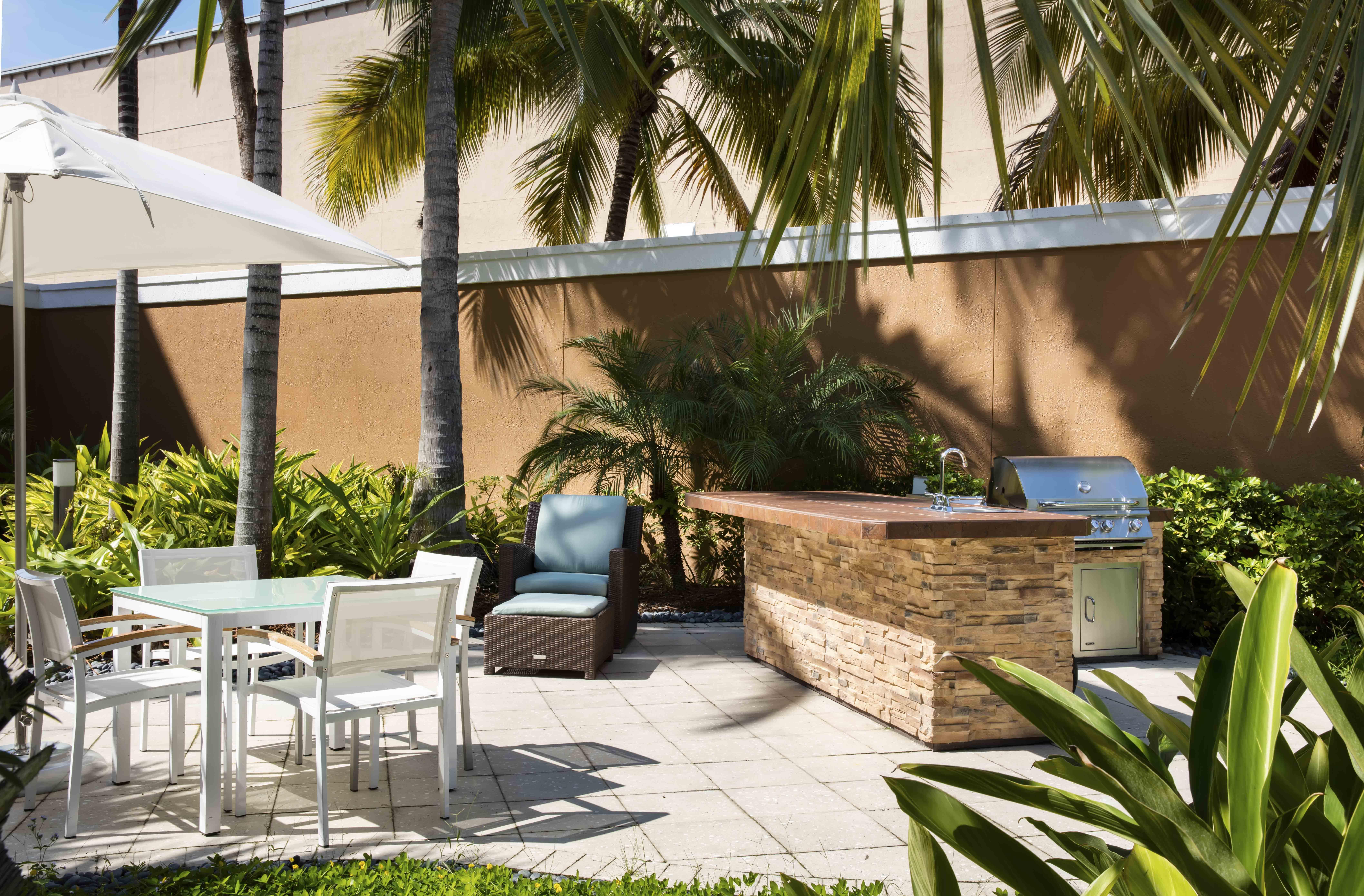 Courtyard By Marriott Miami Mall Aventura