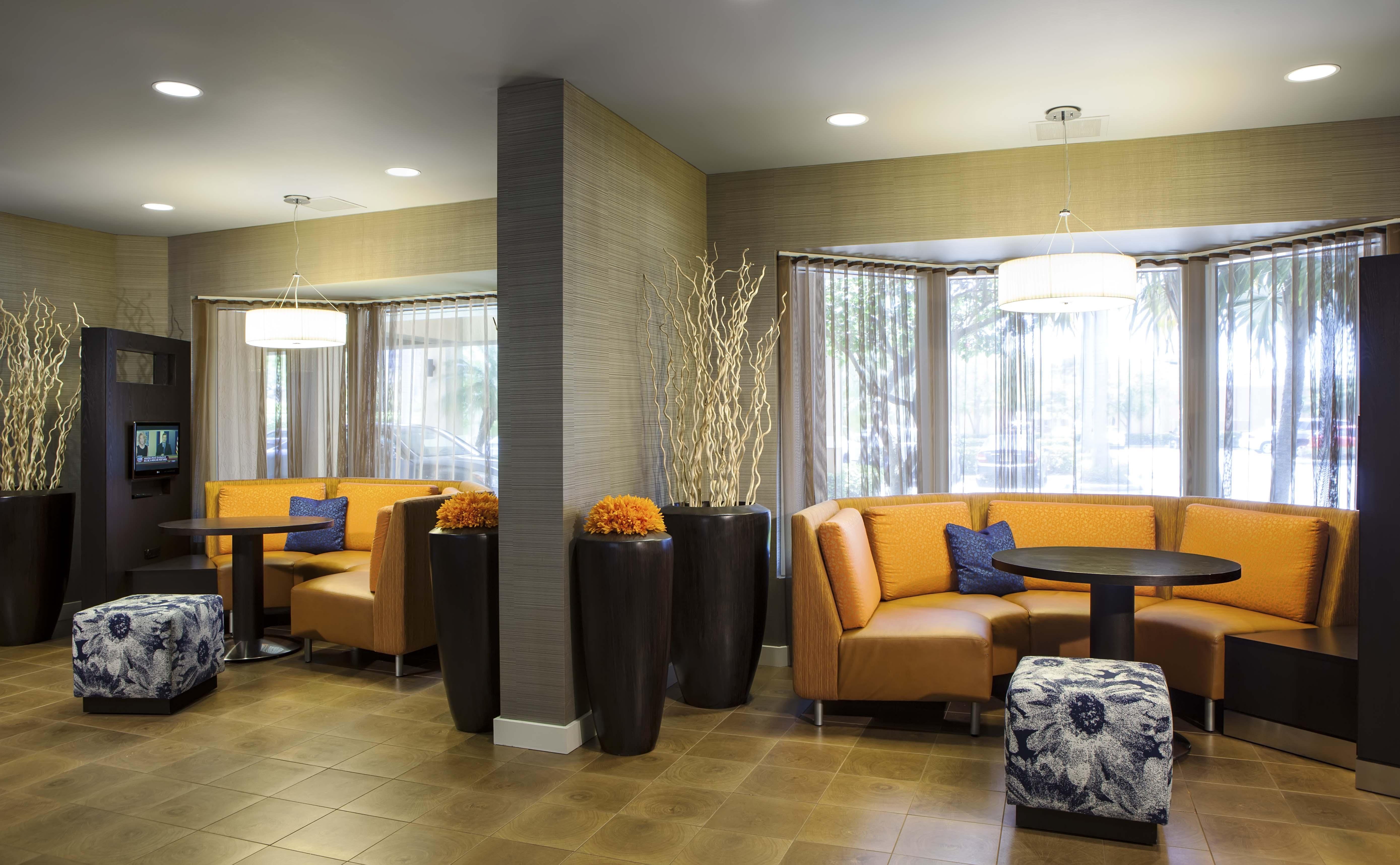 Courtyard By Marriott Miami Mall Aventura