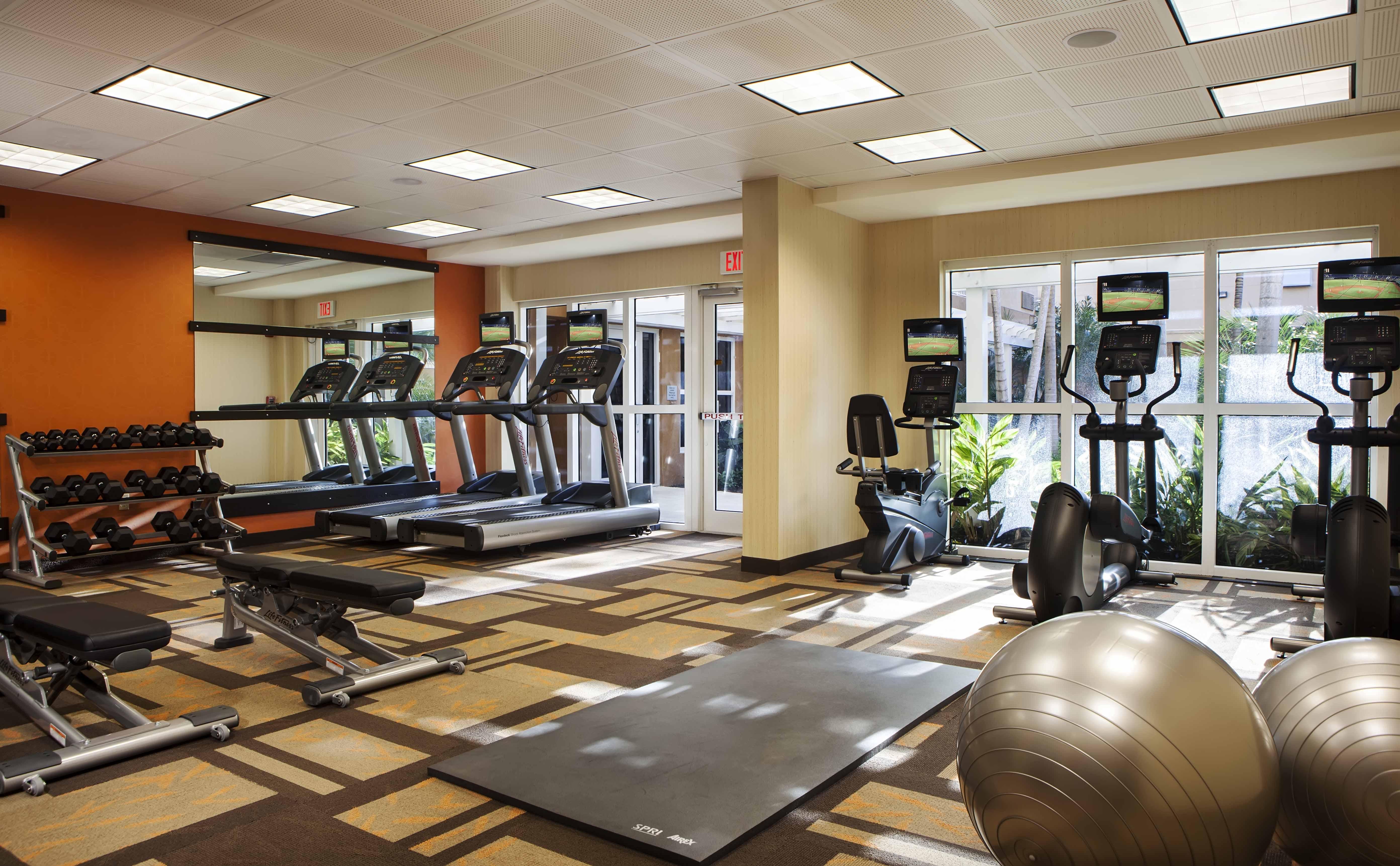 Courtyard By Marriott Miami Mall Hotel 3*