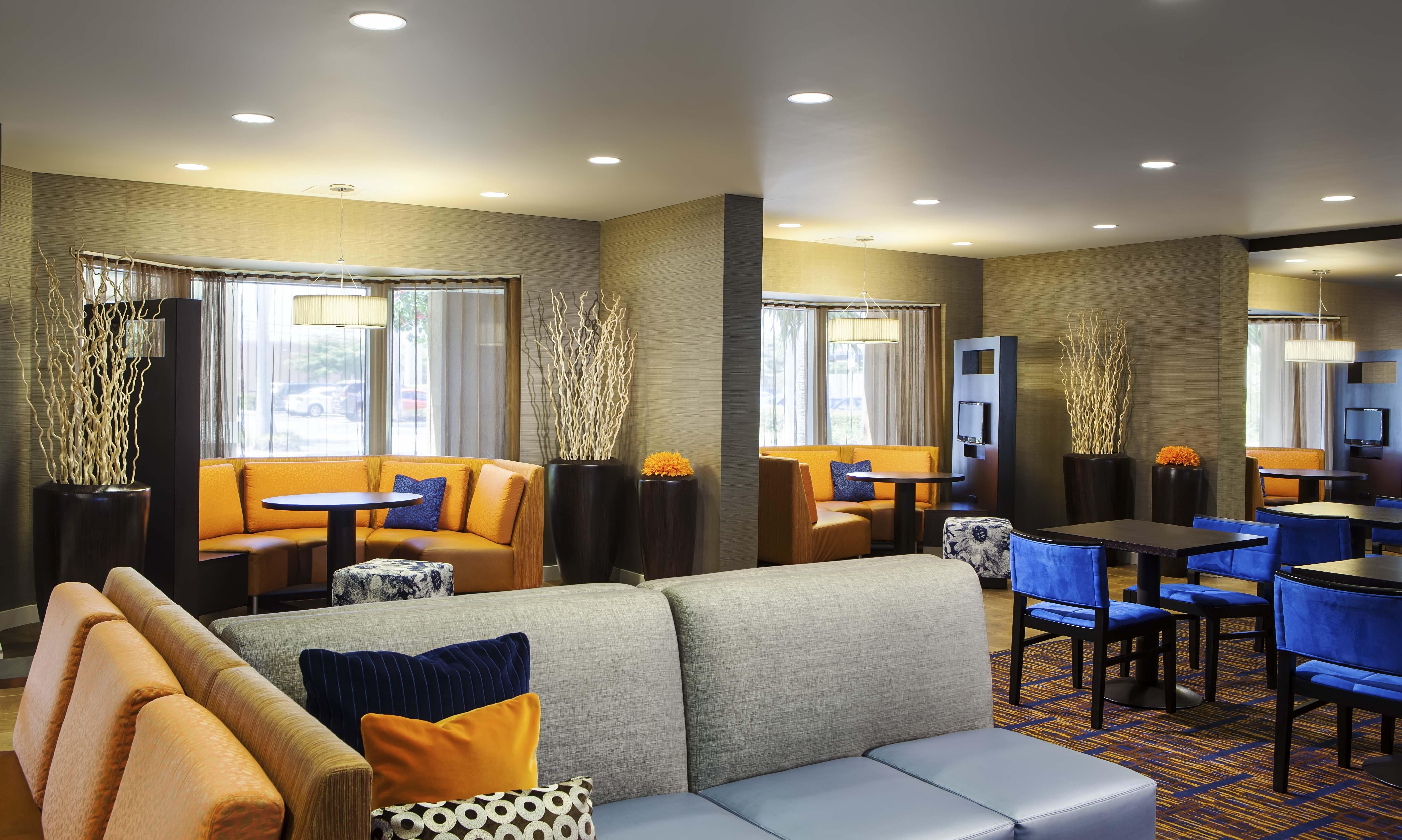 Courtyard By Marriott Miami Mall Hotel Aventura