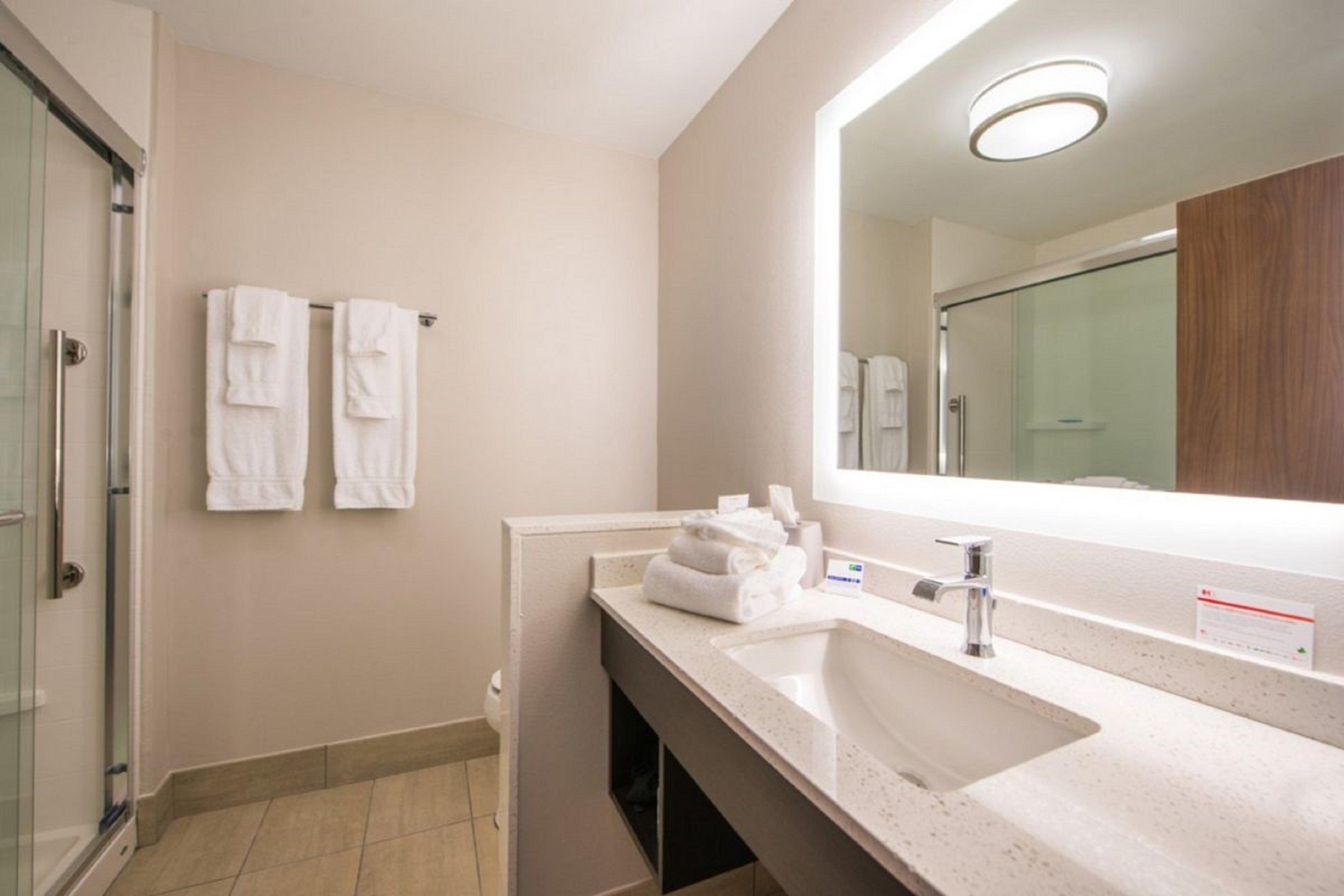 Express East By Ihg 3*