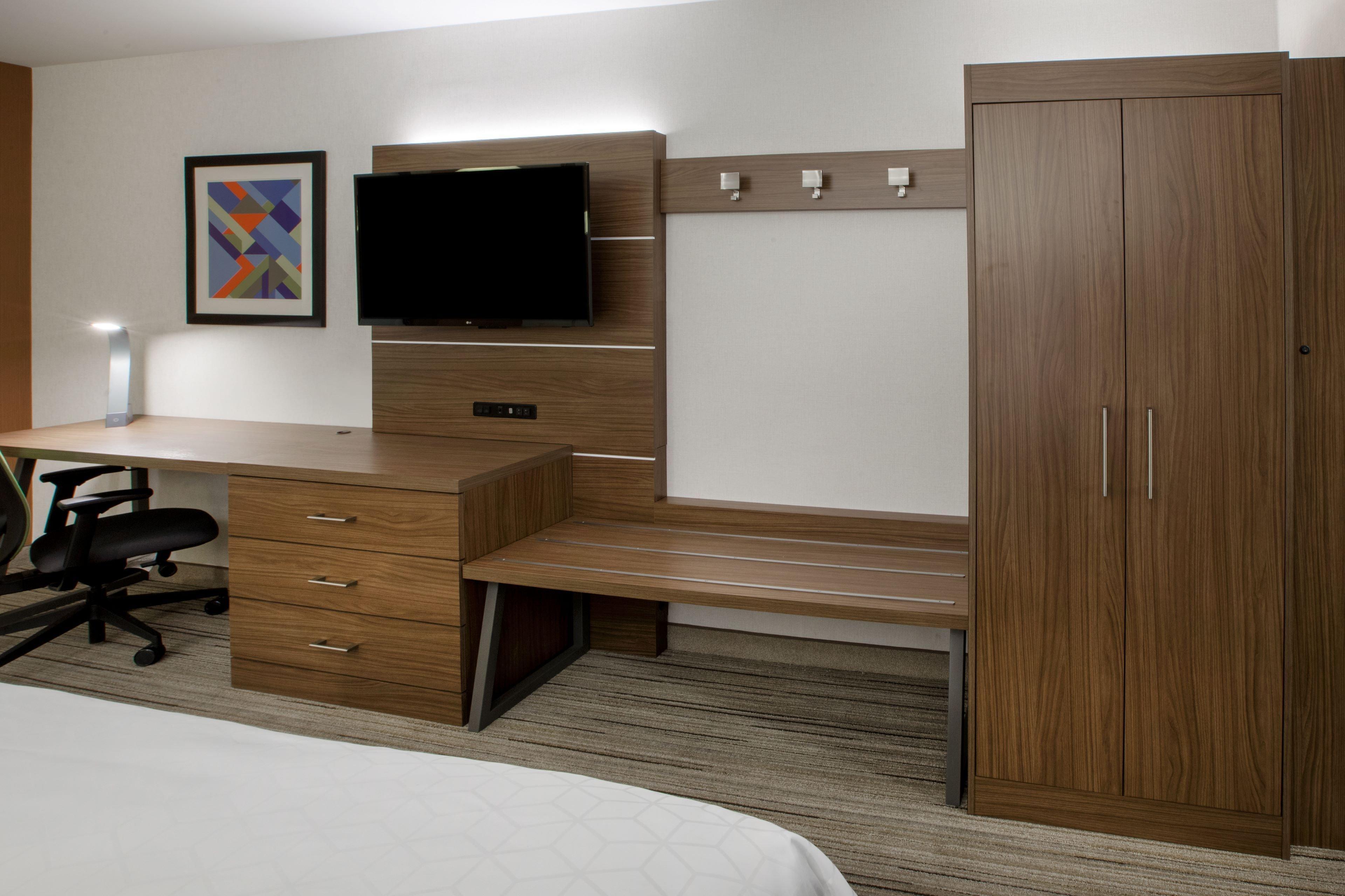 Hotel Express East By Ihg