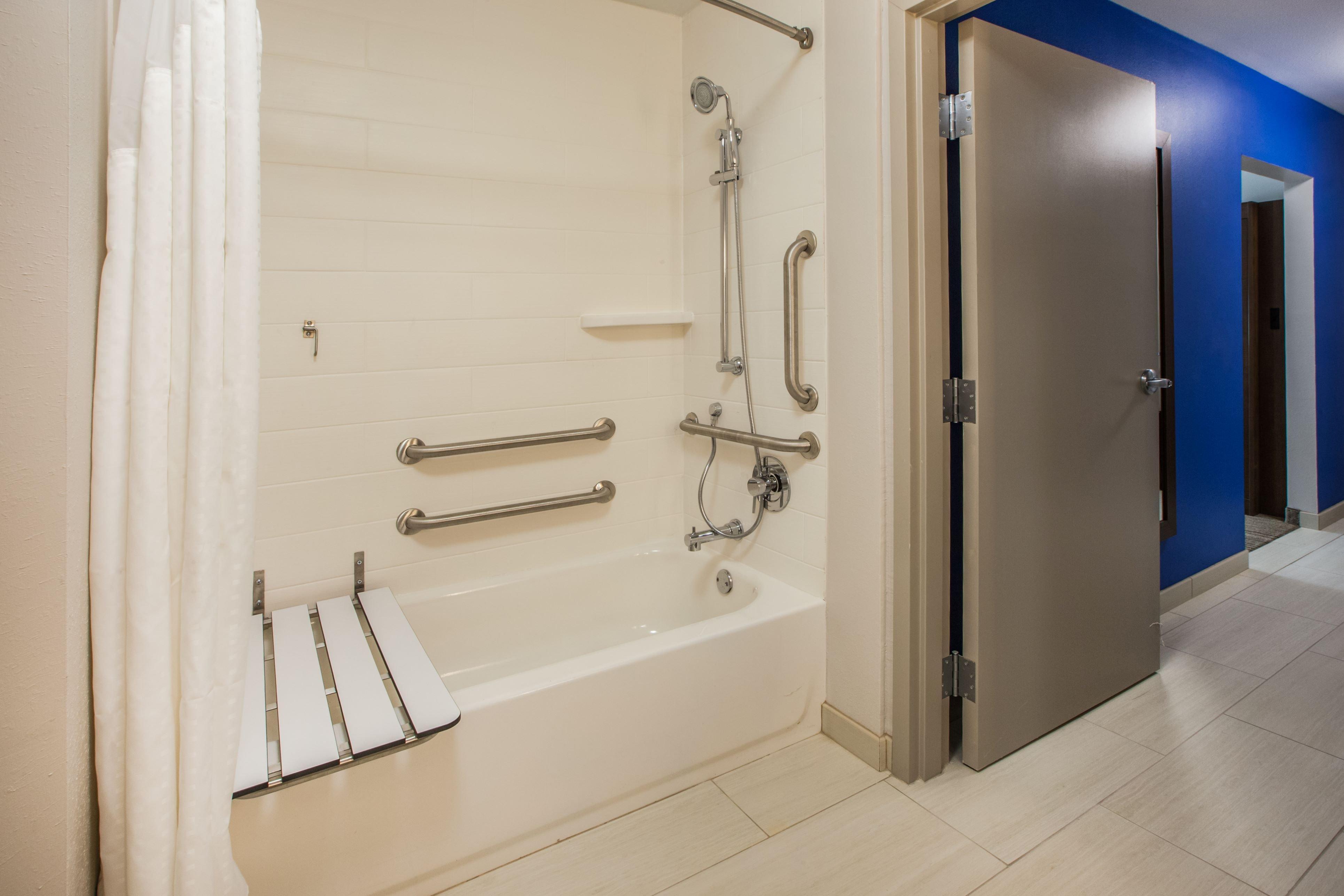 Hotel Express East By Ihg