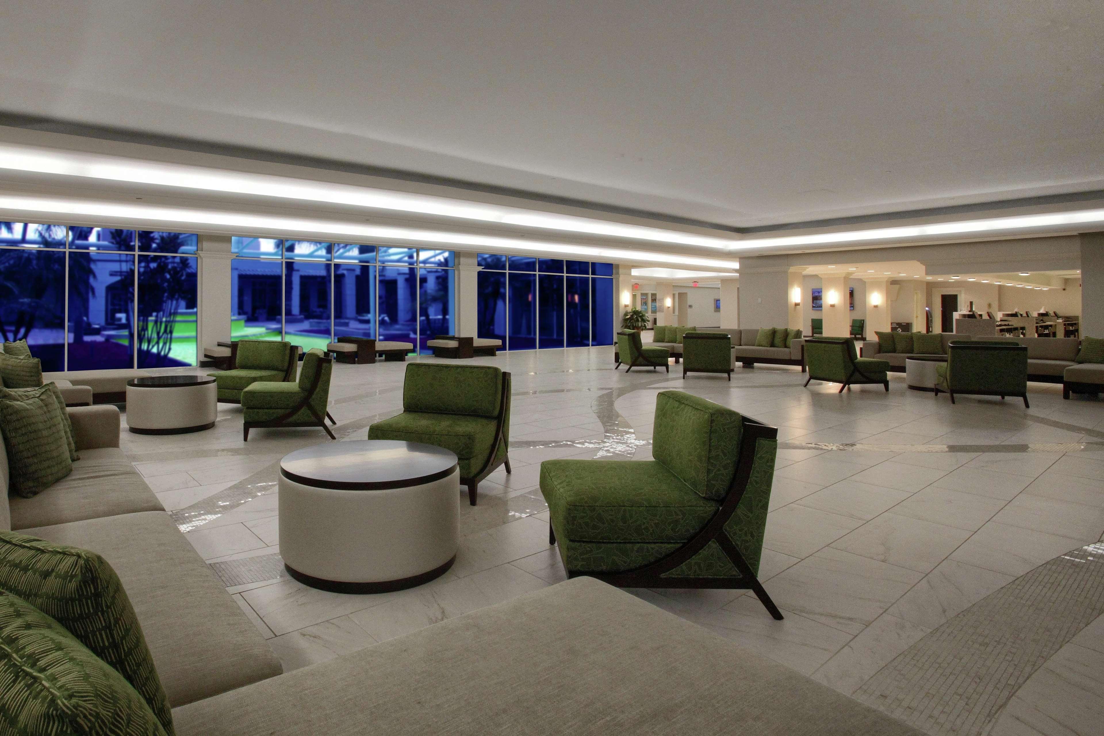 Doubletree By Hilton At The Entrance To Universal Orlando