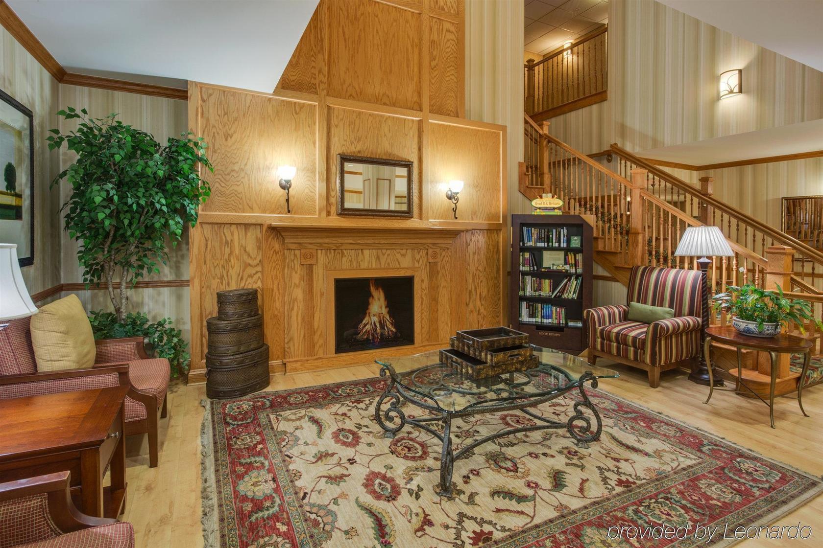 Country & By Radisson, West, Fl Hotel