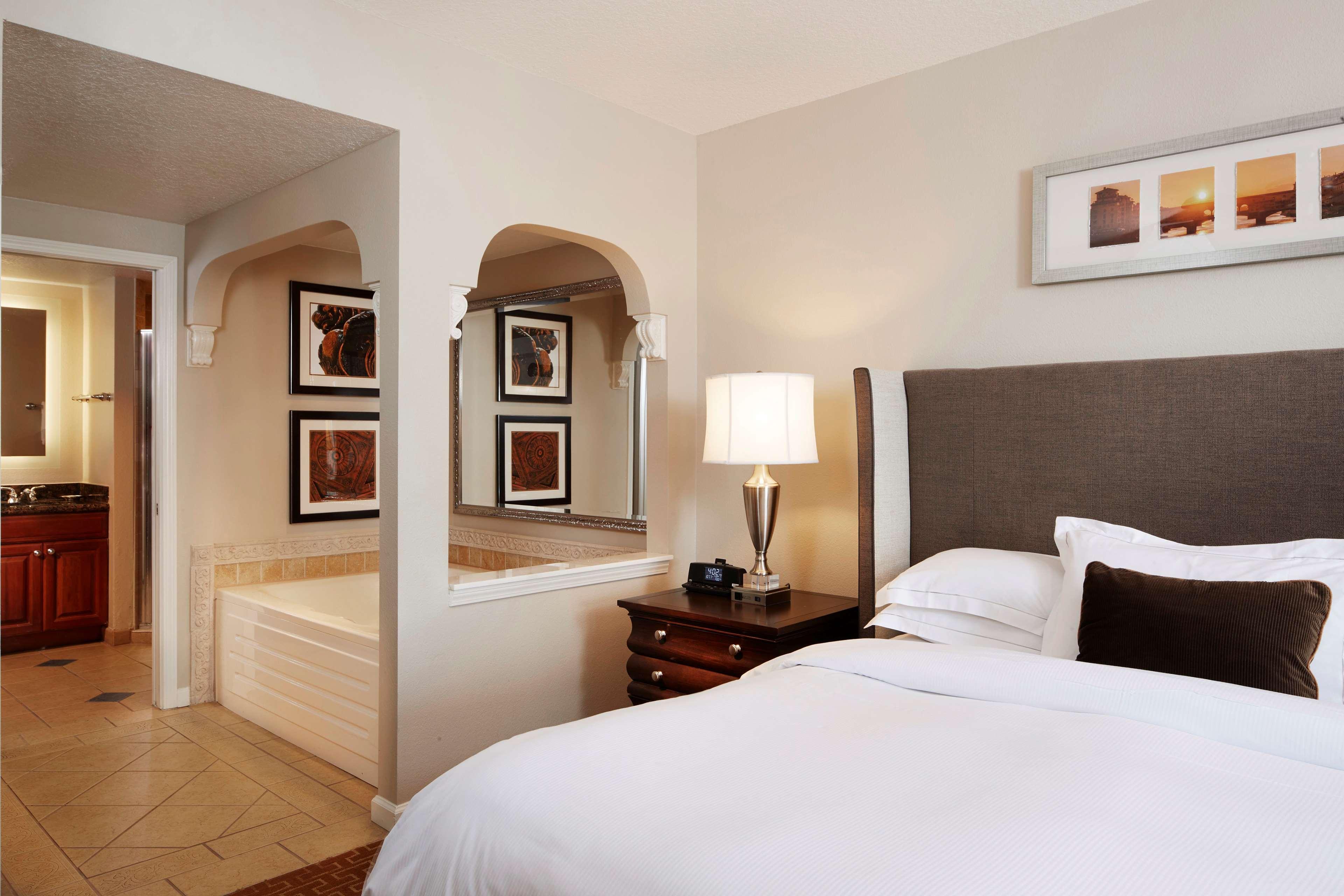 Hilton Grand Vacations Club Tuscany Village Orlando Resort