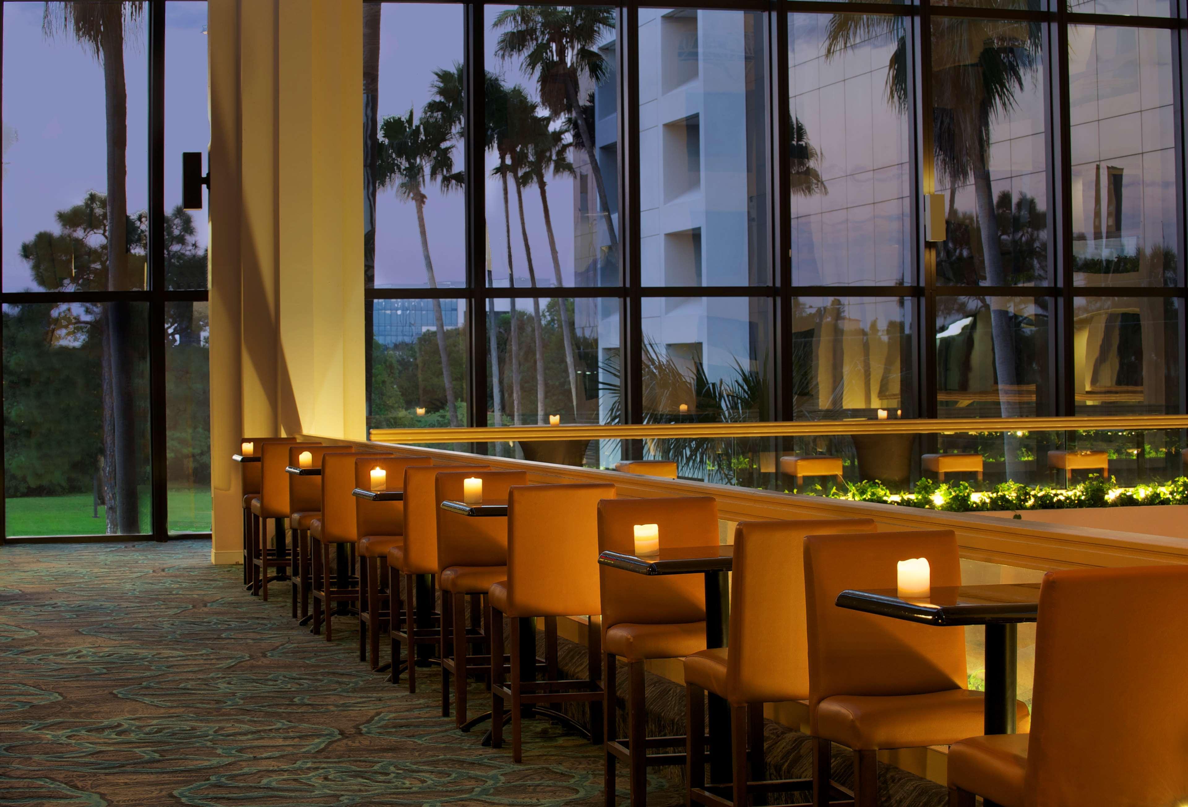 Embassy By Hilton Palm Gardens Pga Boulevard Hotel
