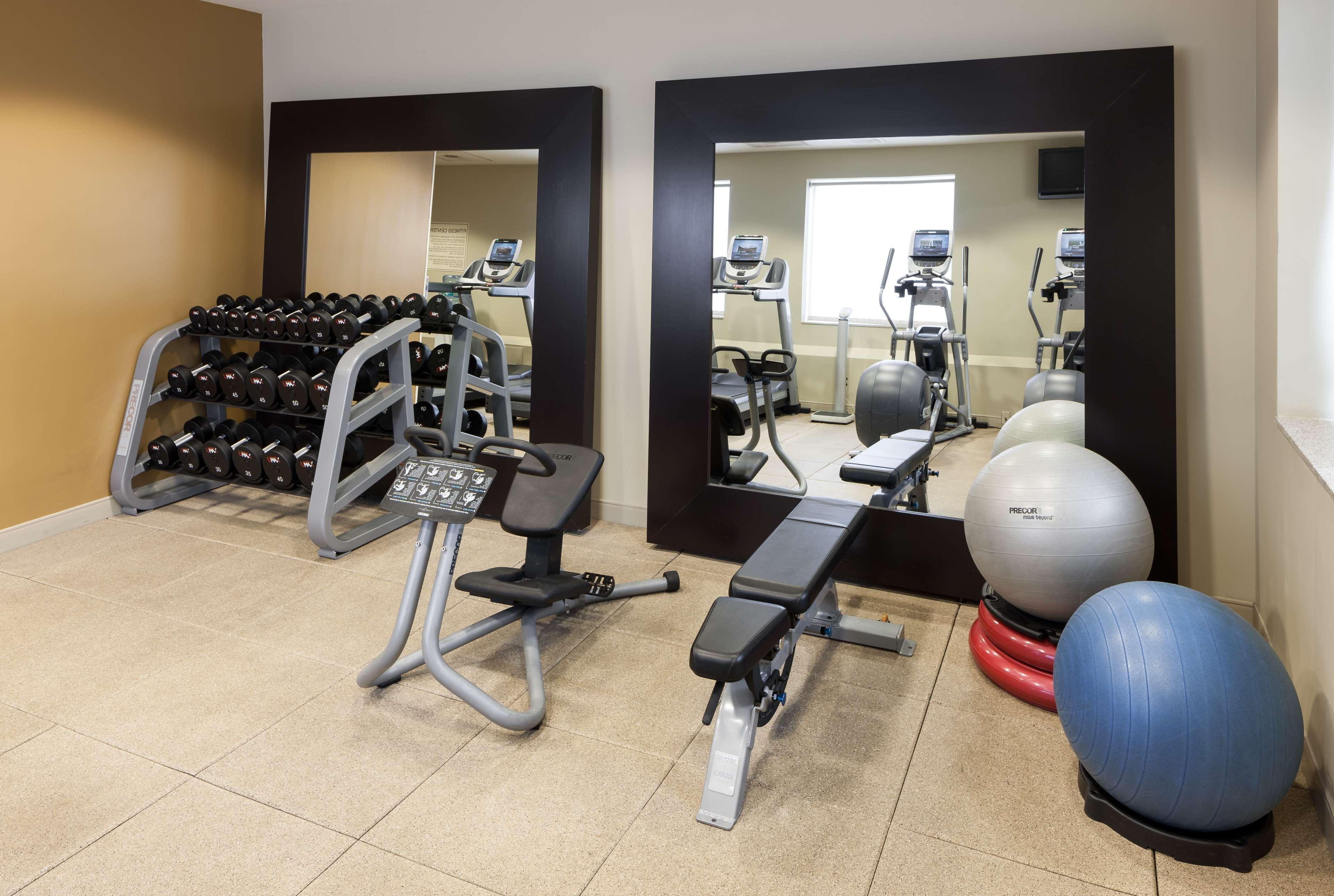Embassy By Hilton Brandon 4* Tampa