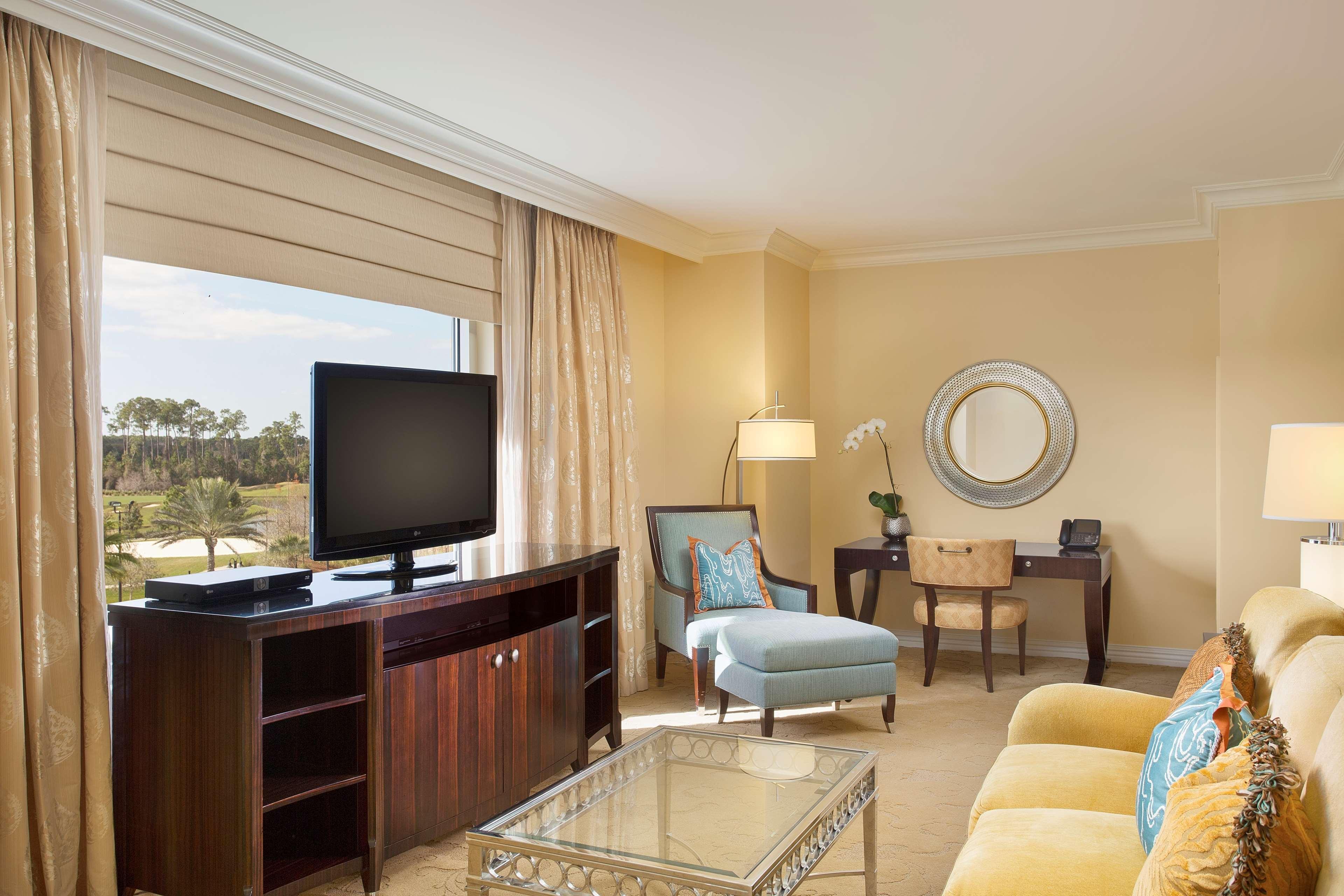 Resort Waldorf Astoria Orlando - An Official Walt World
