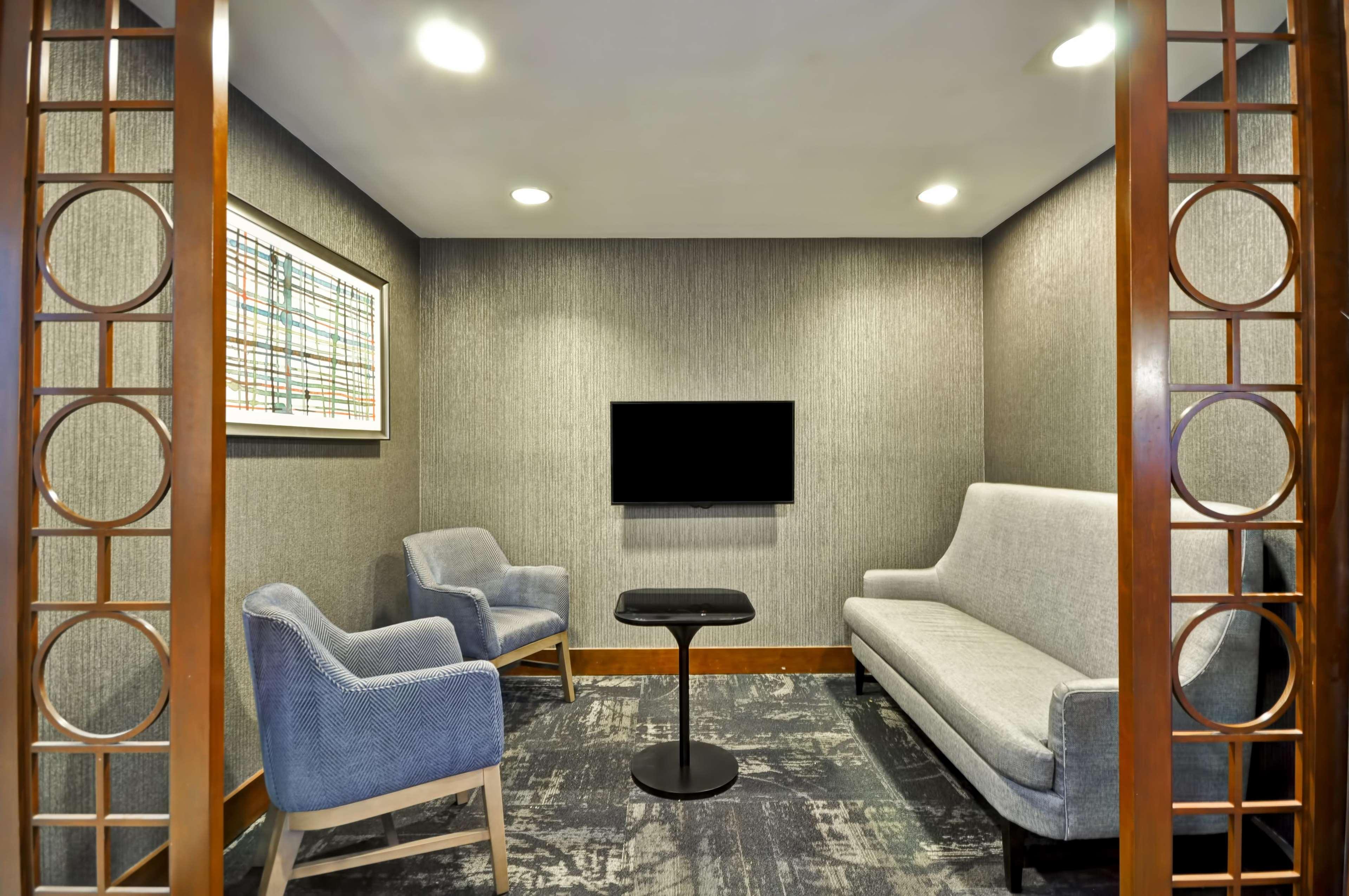 Hyatt Place Airport/westshore