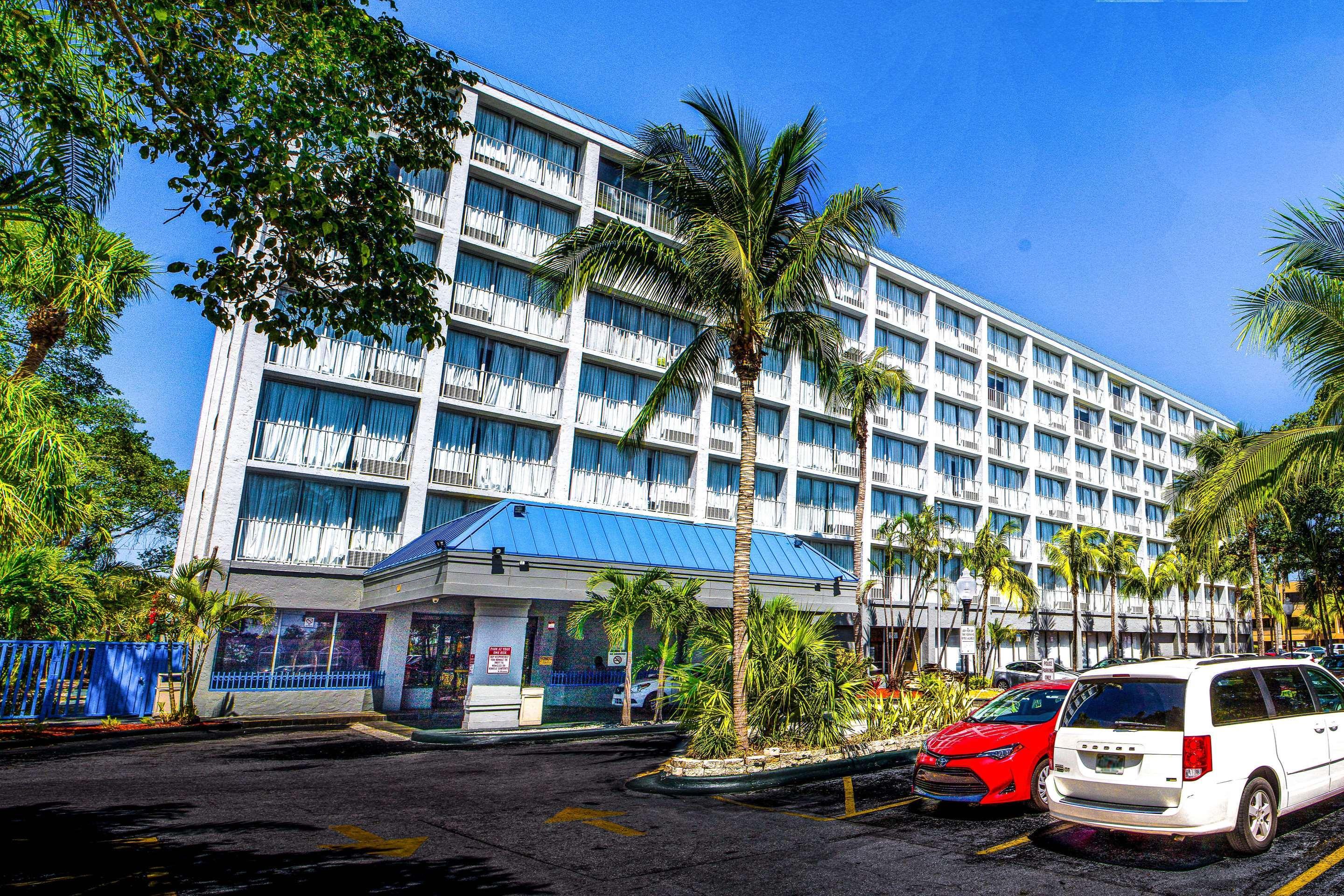 North Miami Gardens & (adults Only) Hotel
