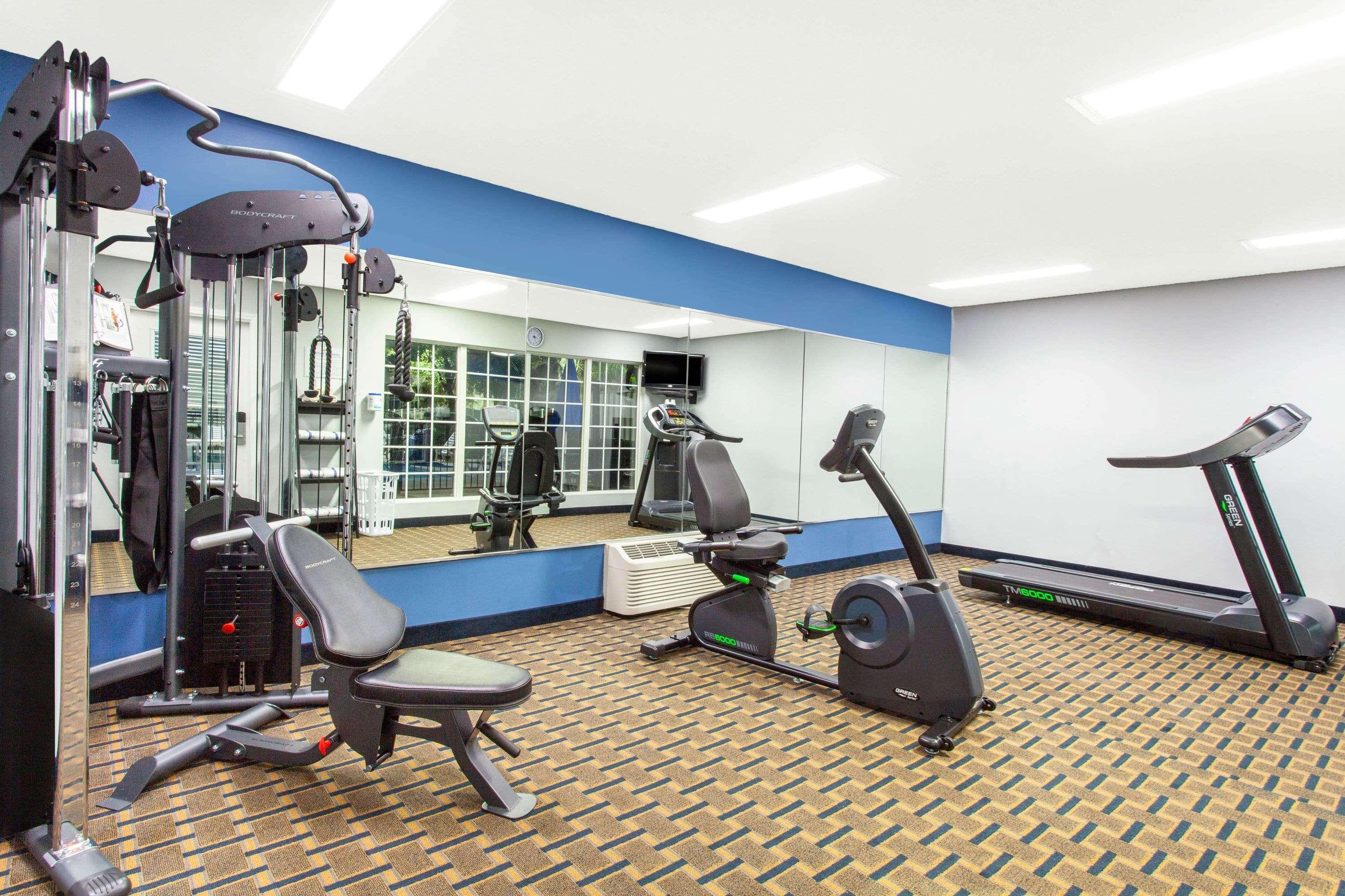 Hotel Baymont By Wyndham Jacksonville/butler Blvd 2*