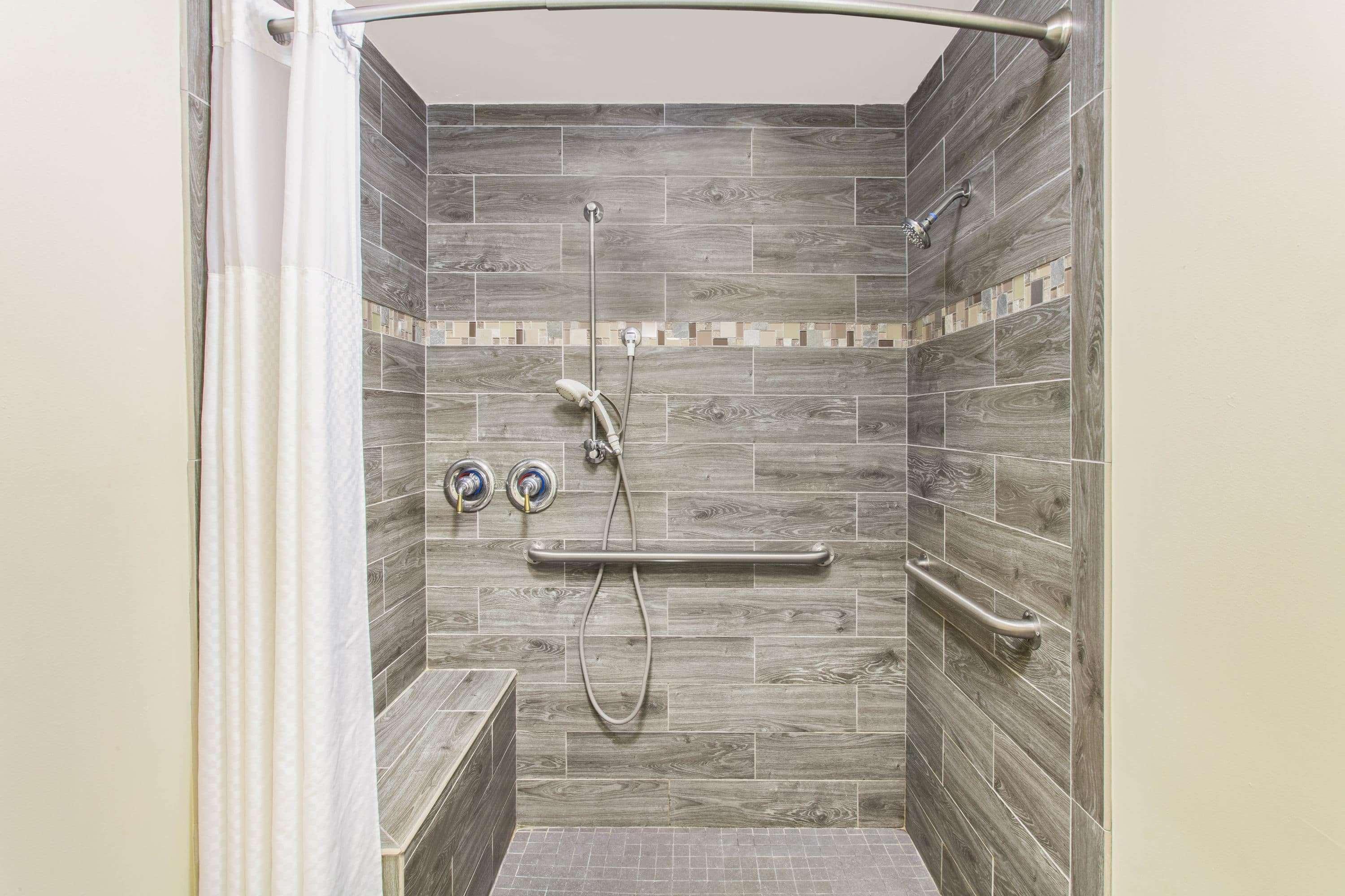 Baymont By Wyndham Jacksonville/butler Blvd 2*