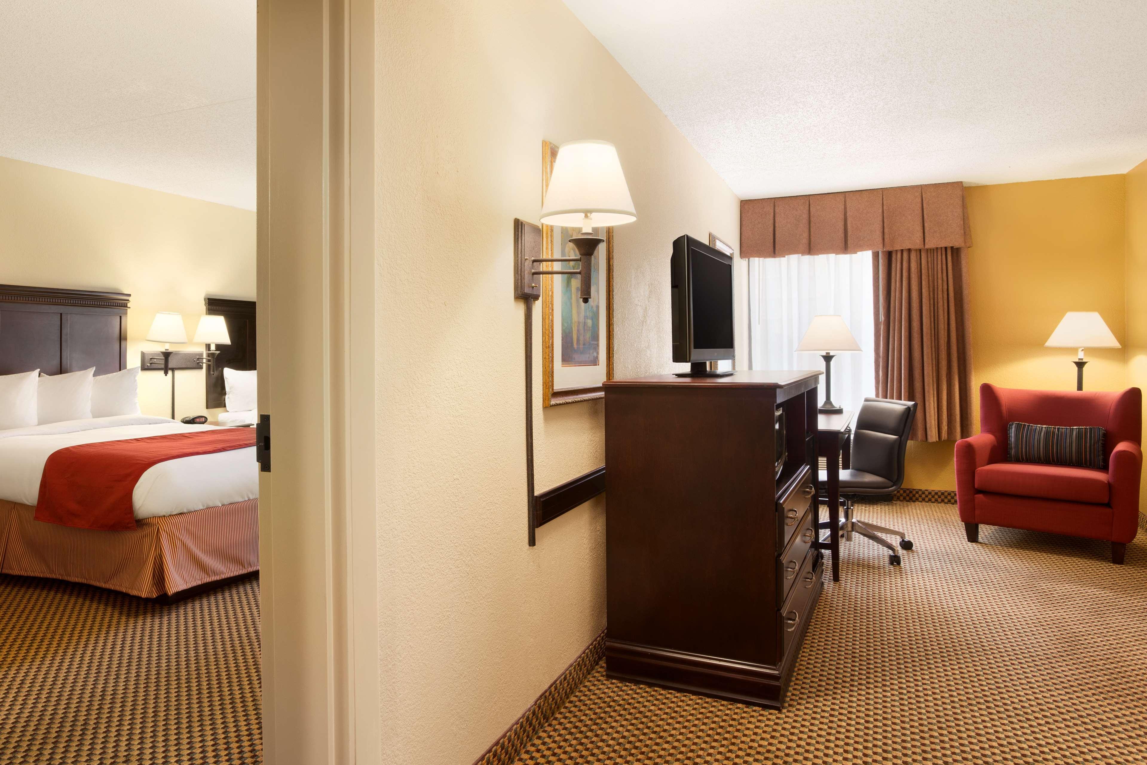 Country & By Radisson, I-95 South, Fl 3* Jacksonville
