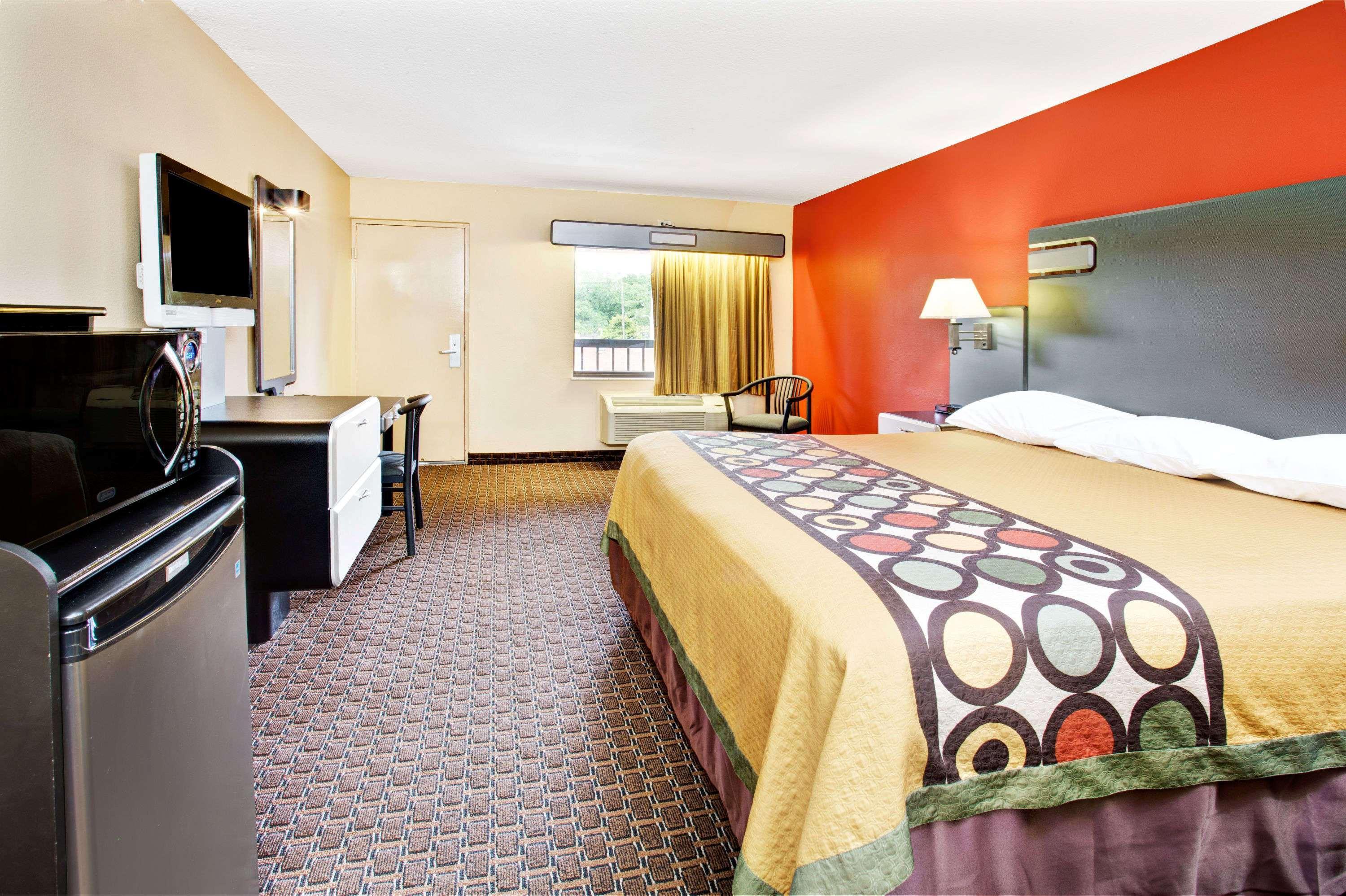 Super 8 By Wyndham Kissimmee/maingate/orlando Area Hotel 2*