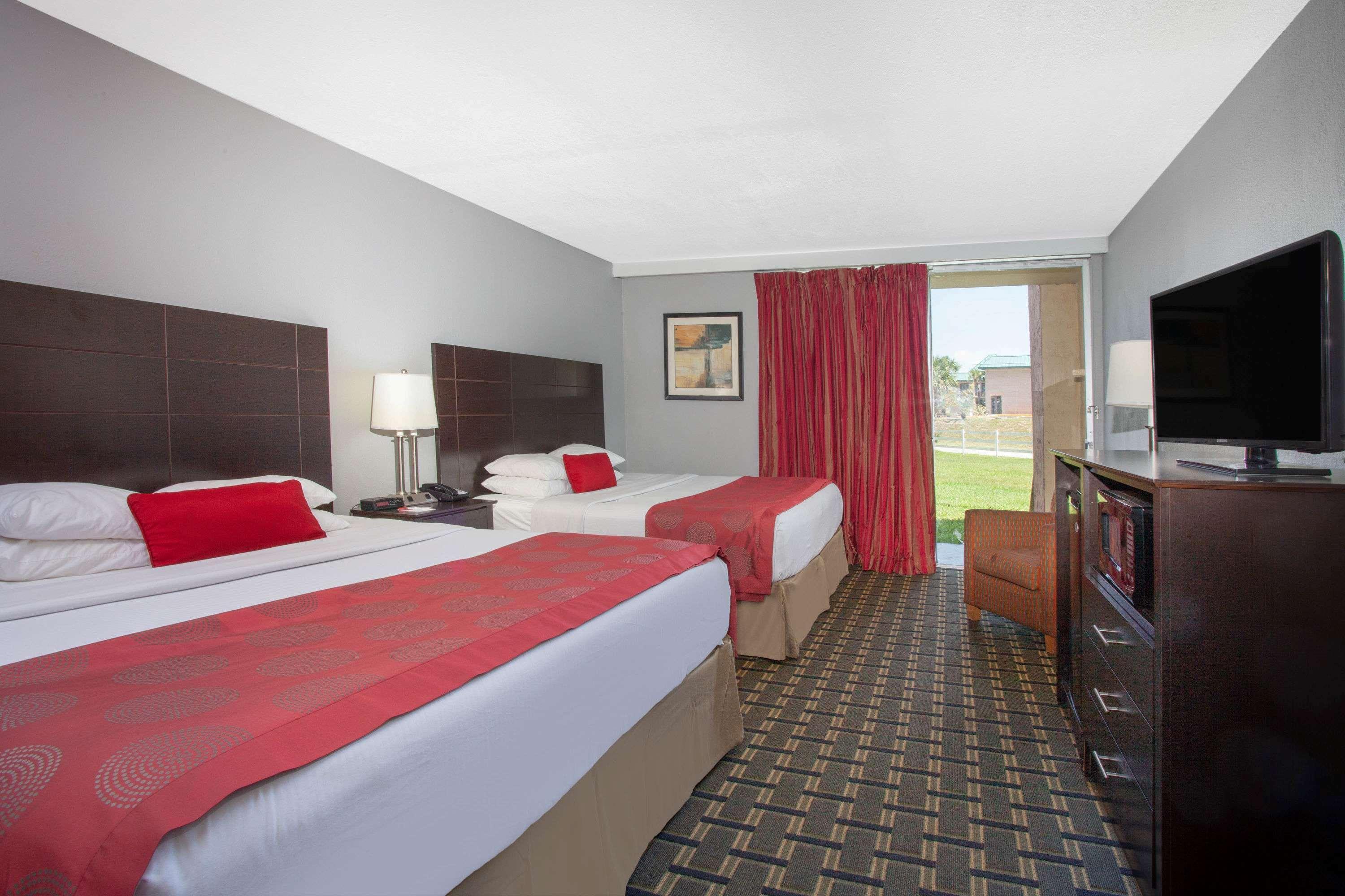 Hotel Ramada By Wyndham Orlando South Davenport