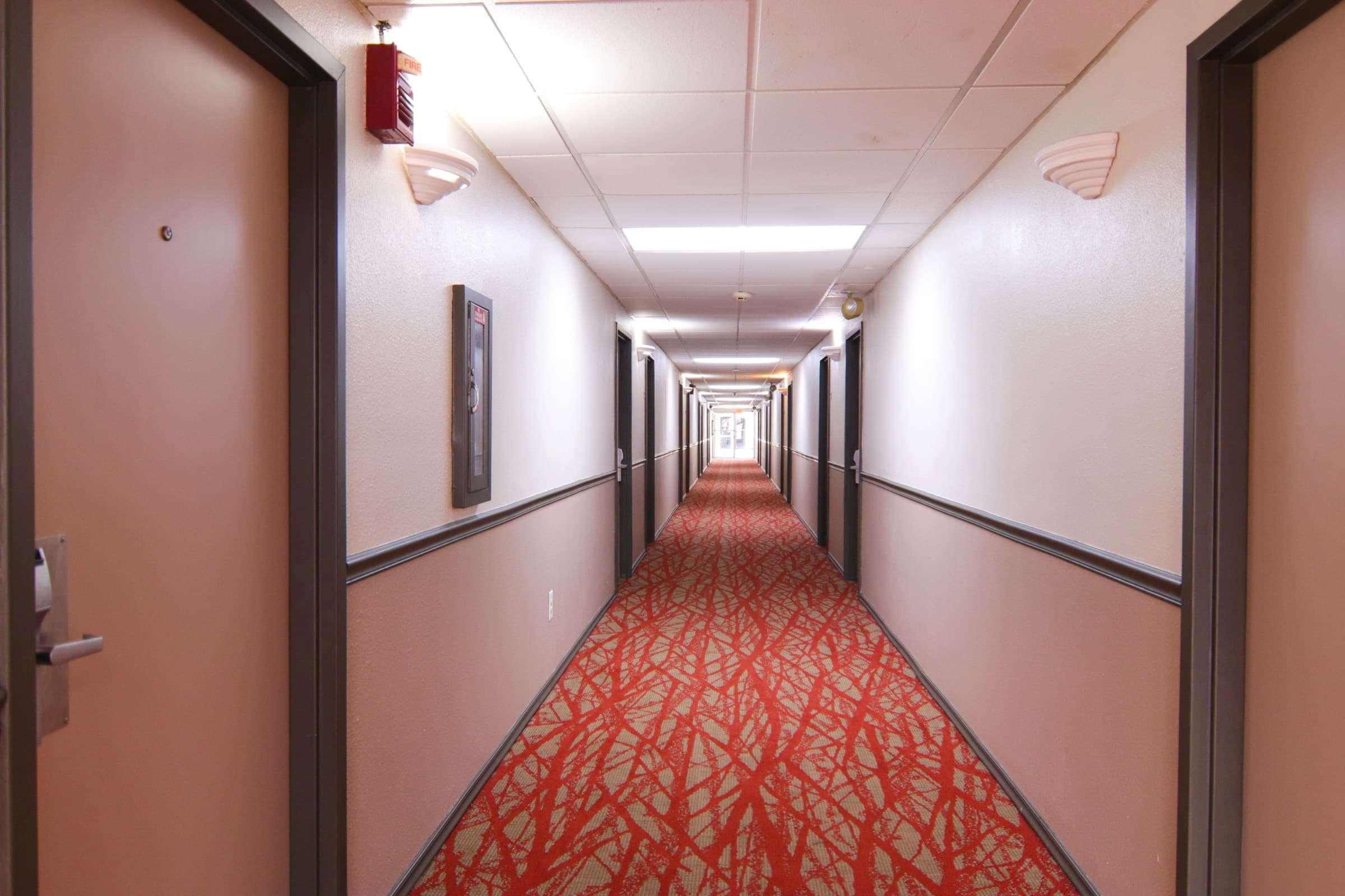 Ramada By Wyndham Orlando South Hotel 3*