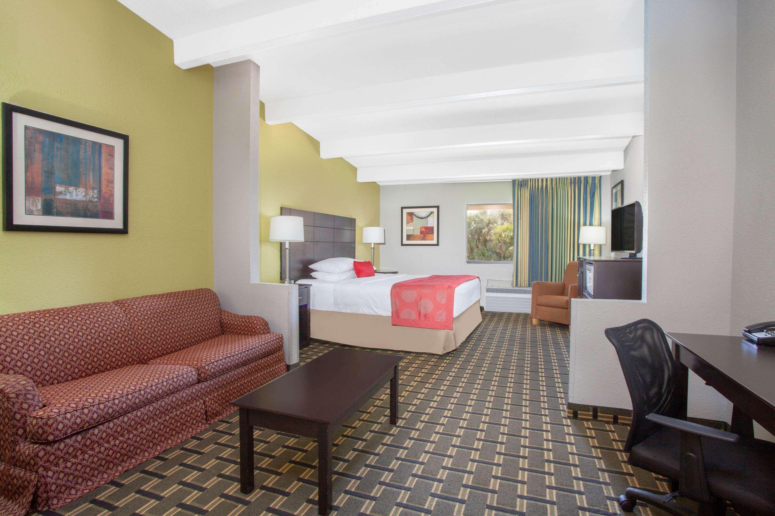 Hotel Ramada By Wyndham Orlando South Davenport