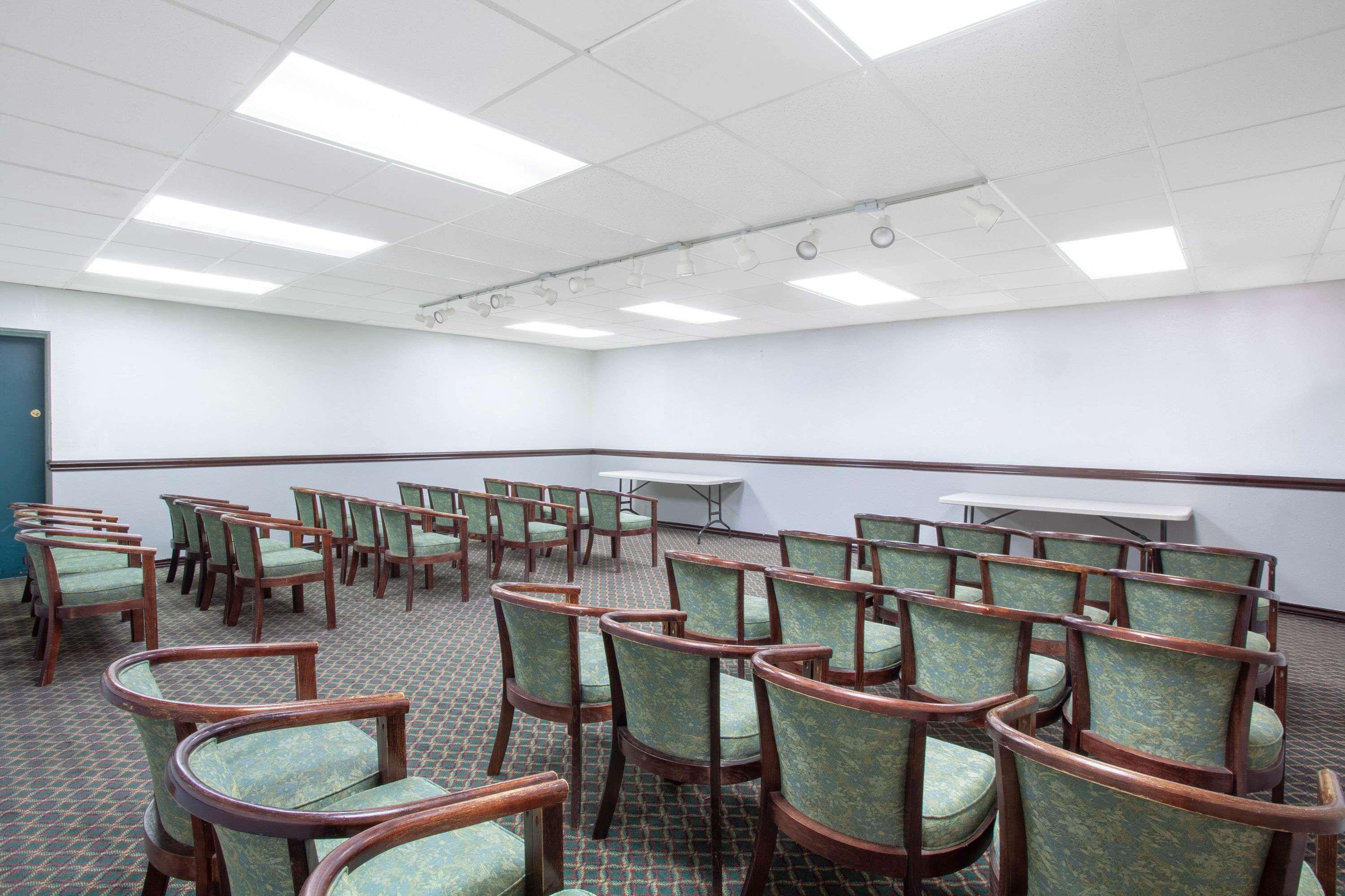 Hotel Ramada By Wyndham Orlando South Davenport