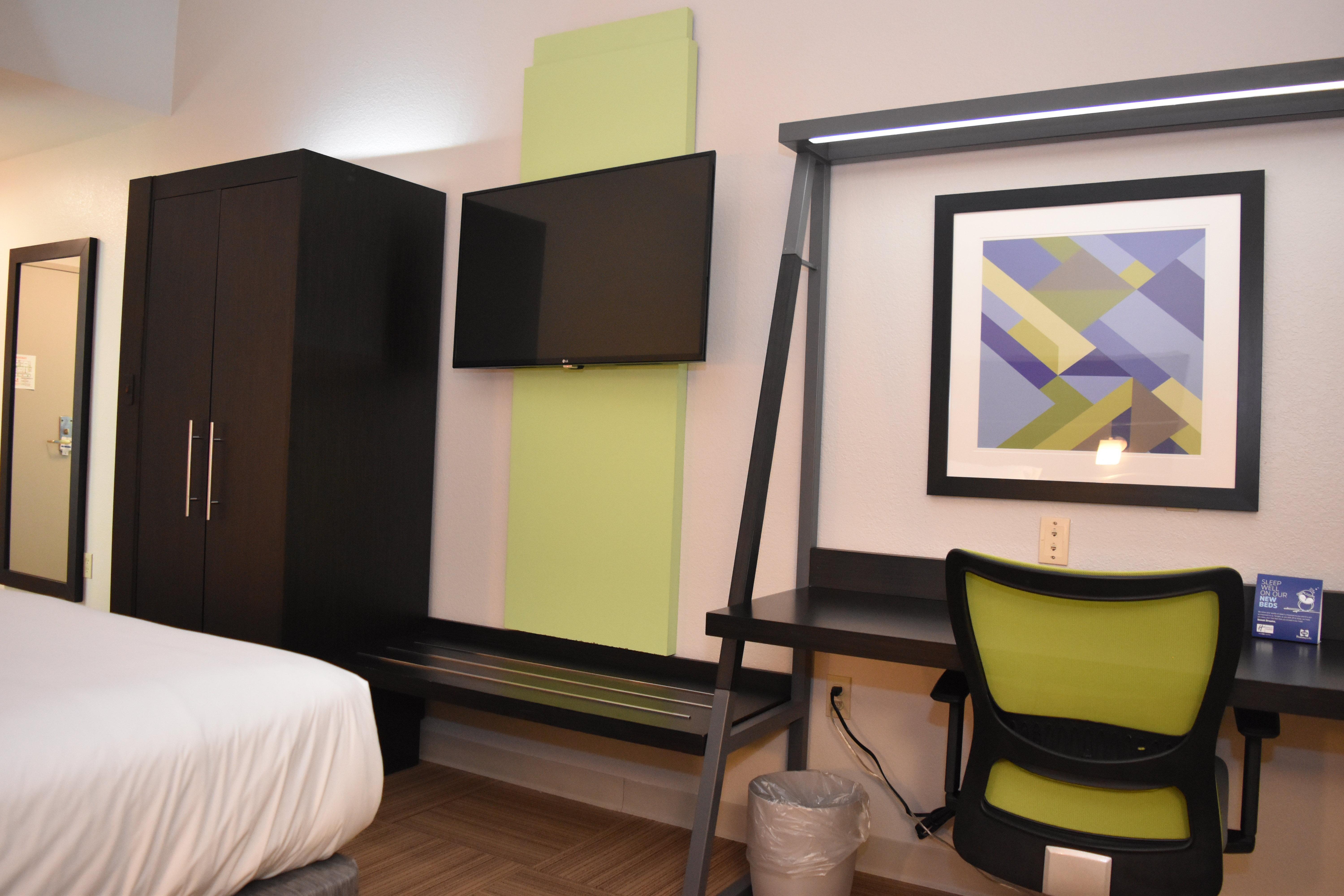 Express By Ihg Hotel 2*