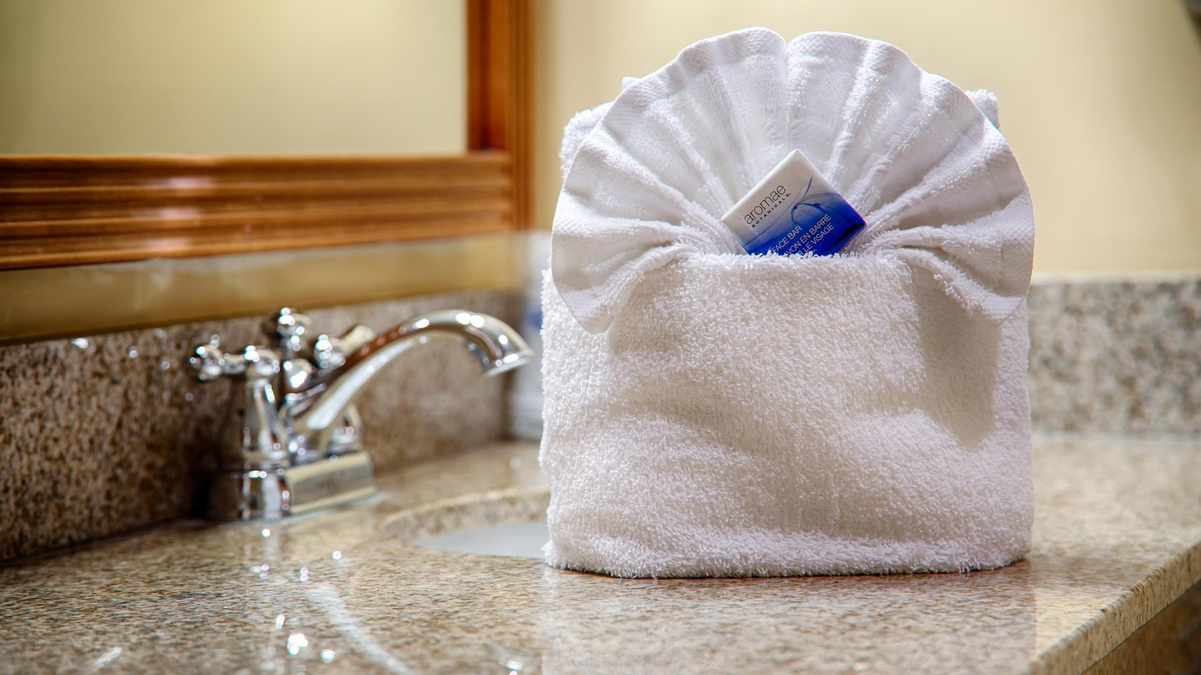 Western Deerfield & Hotel 3*