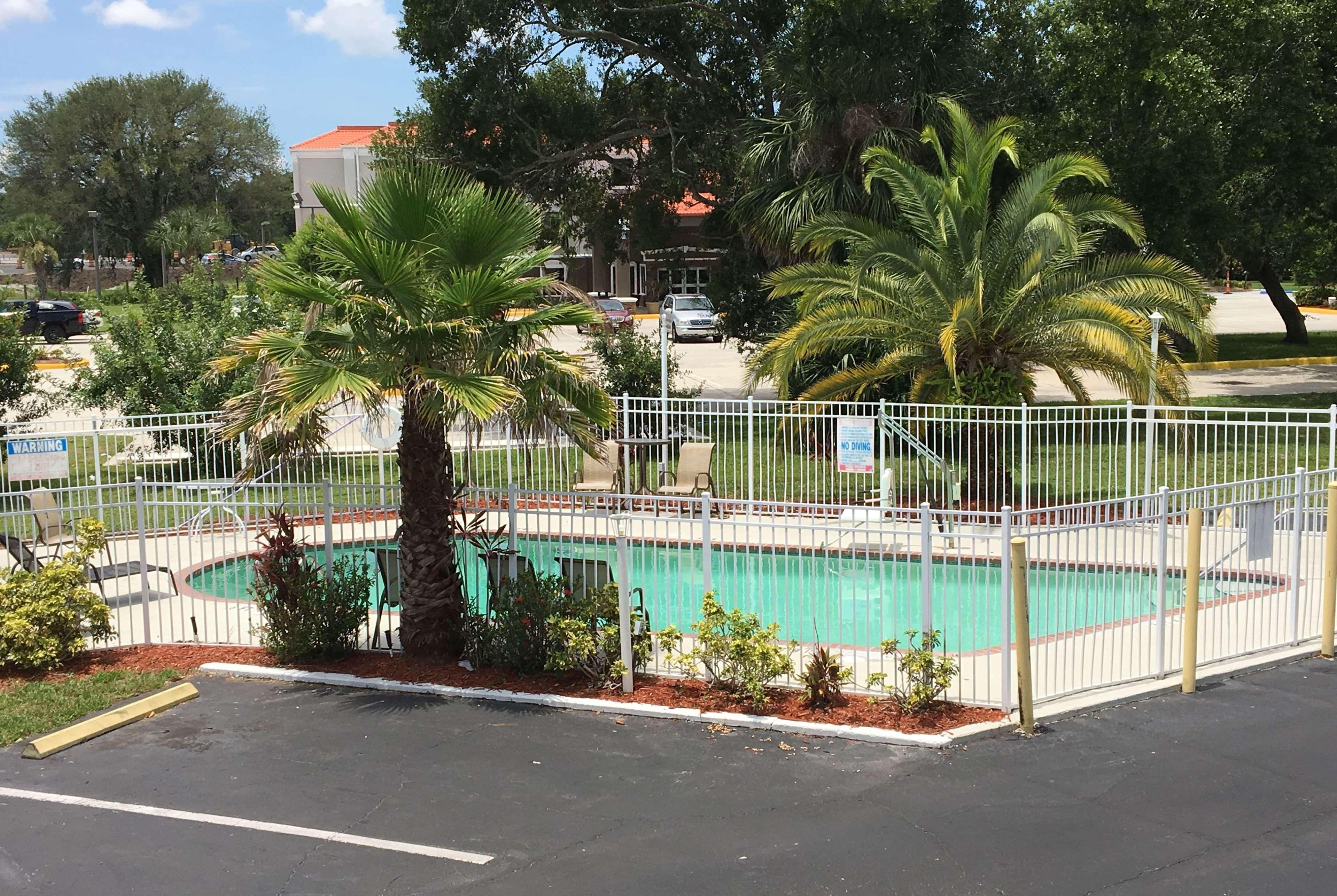 Days By Wyndham I-75 Hotel