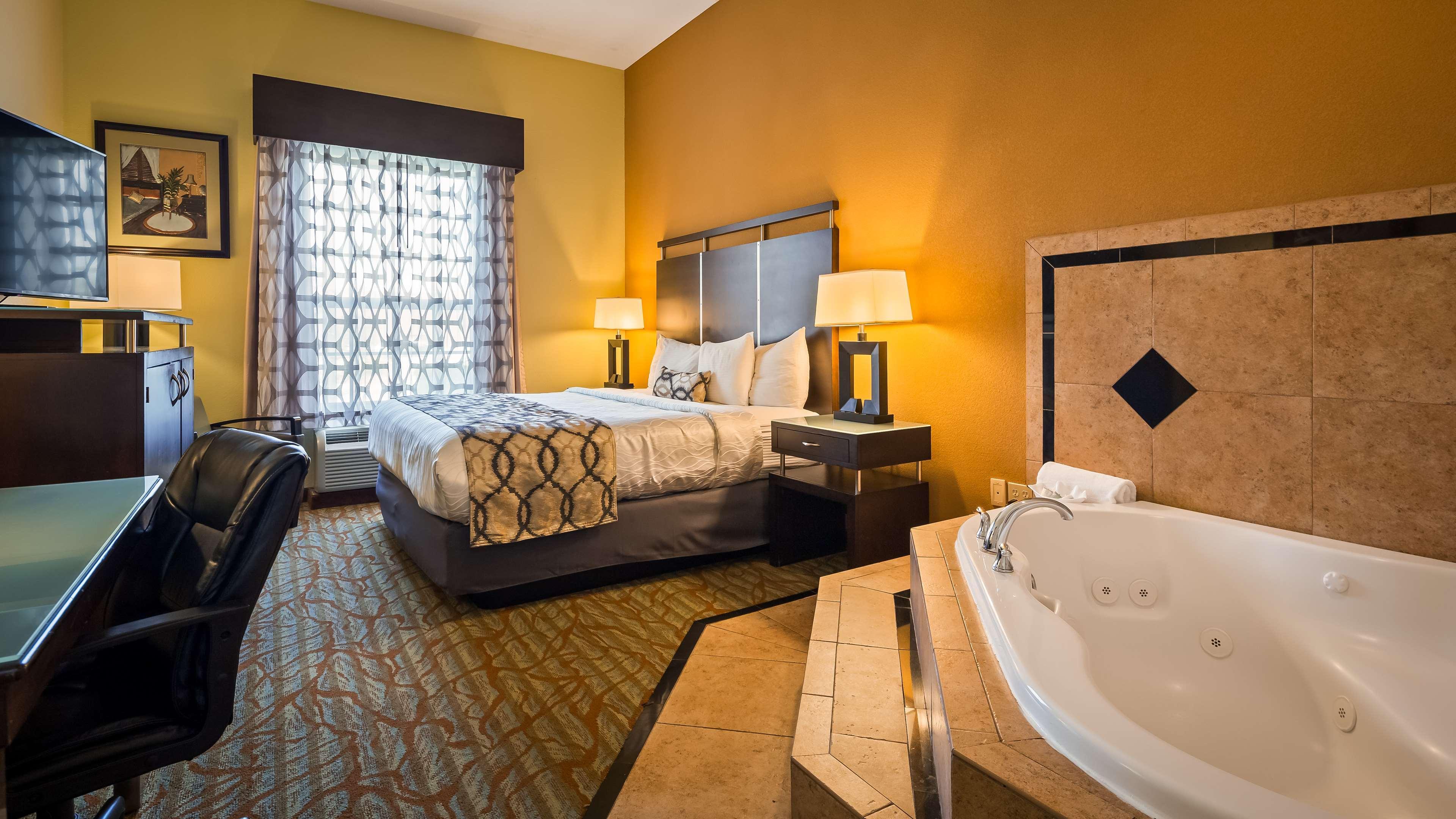Hotel Western Gateway 3*