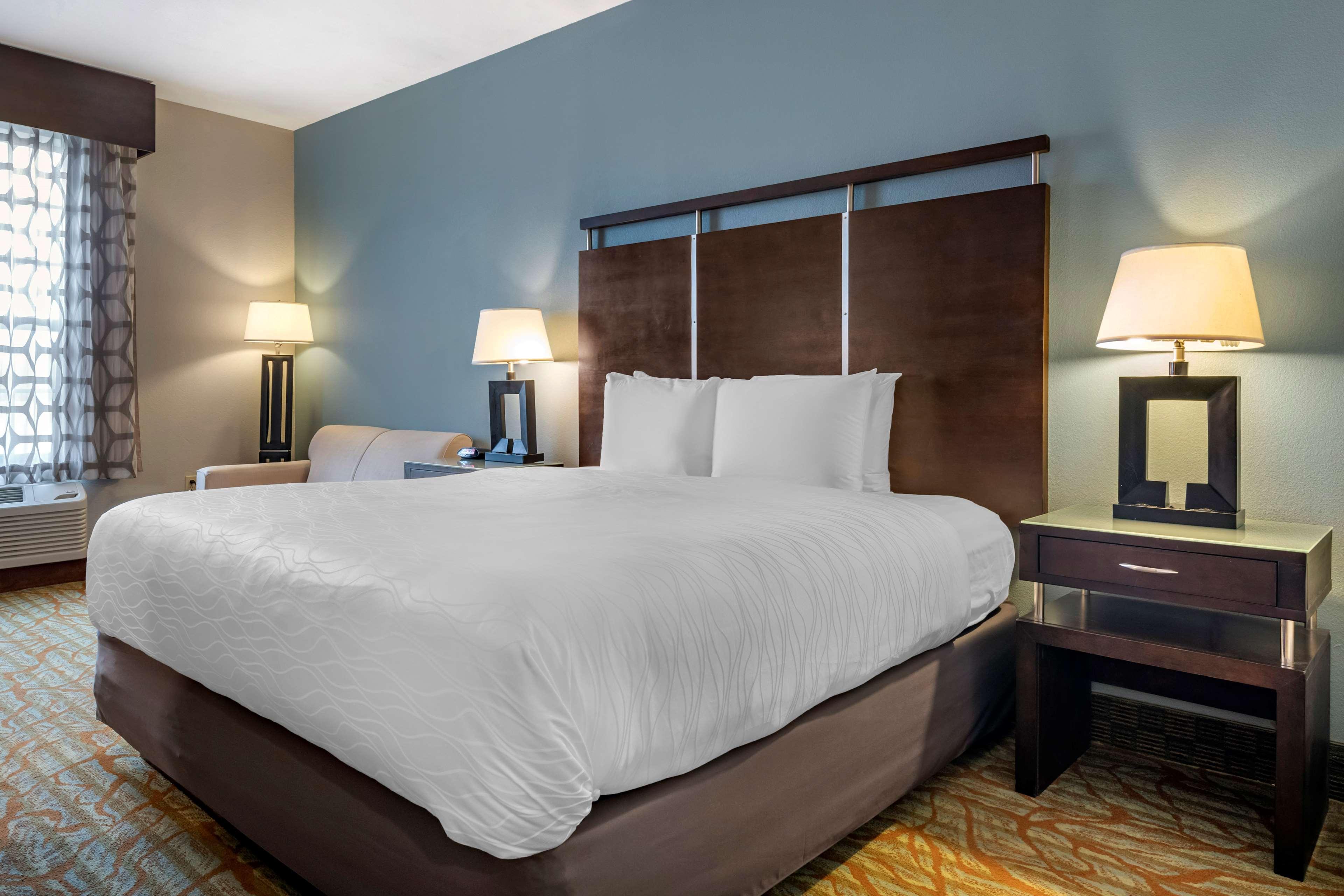 Western Gateway Hotel