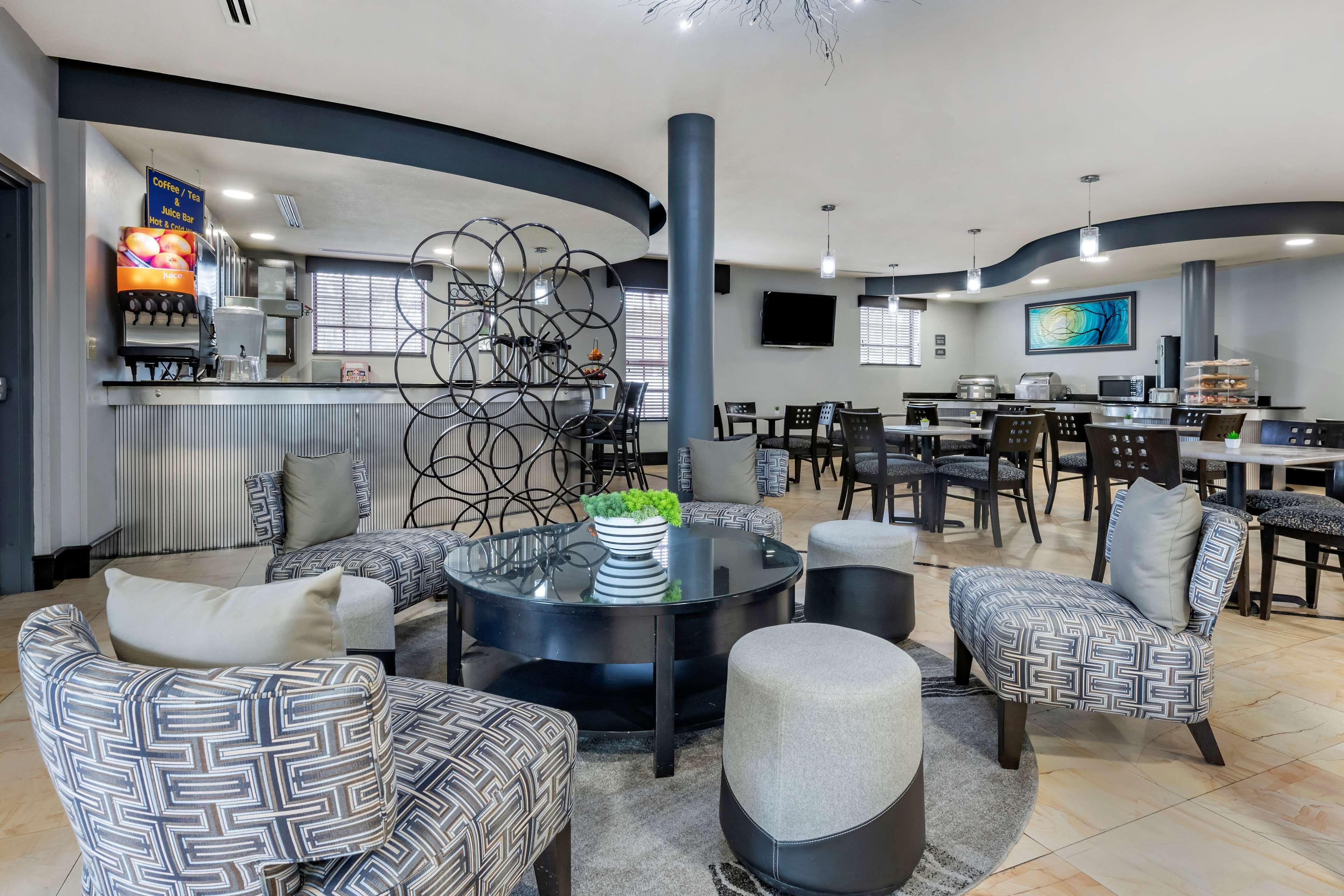 Western Gateway Hotel