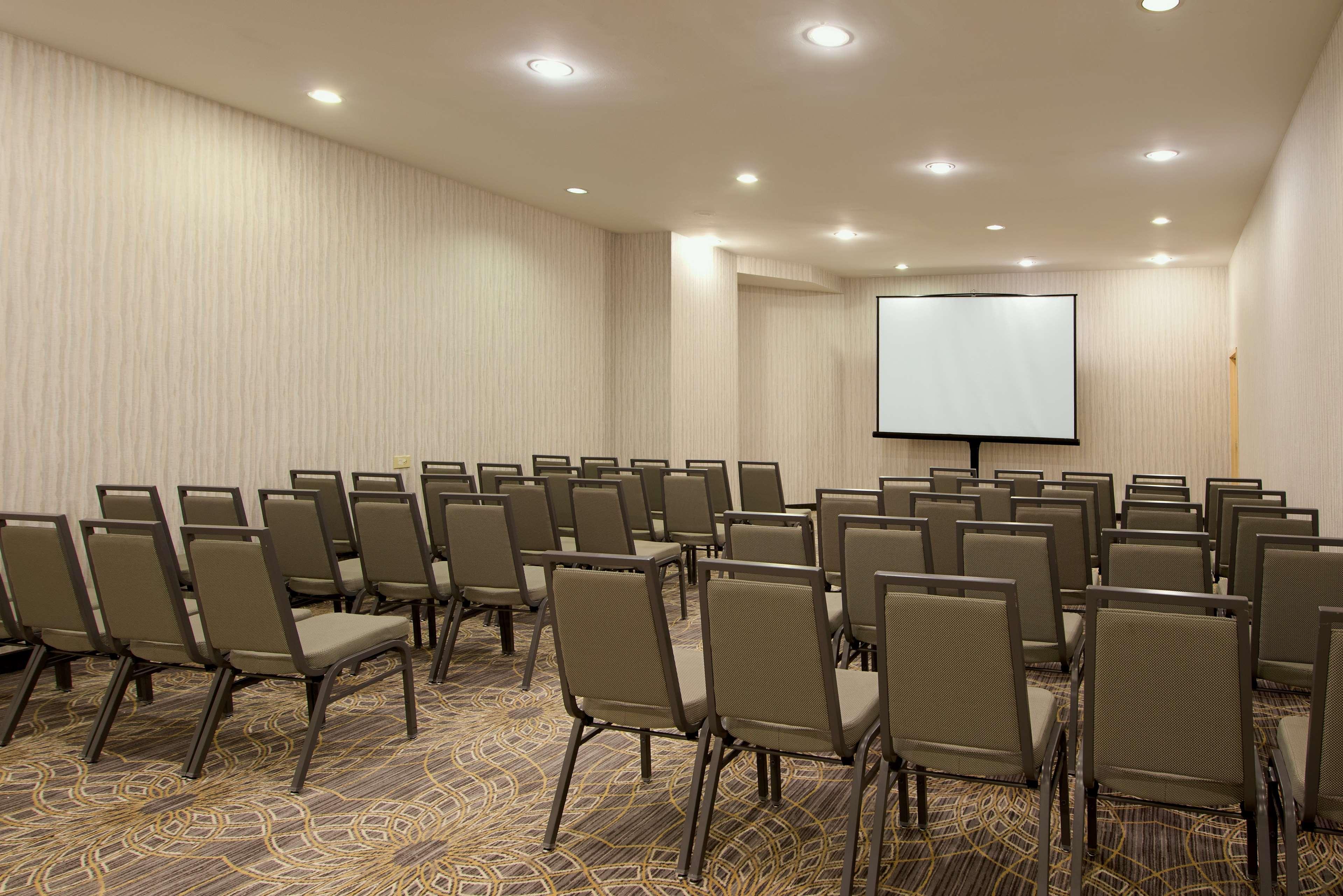 Hotel Embassy 4*