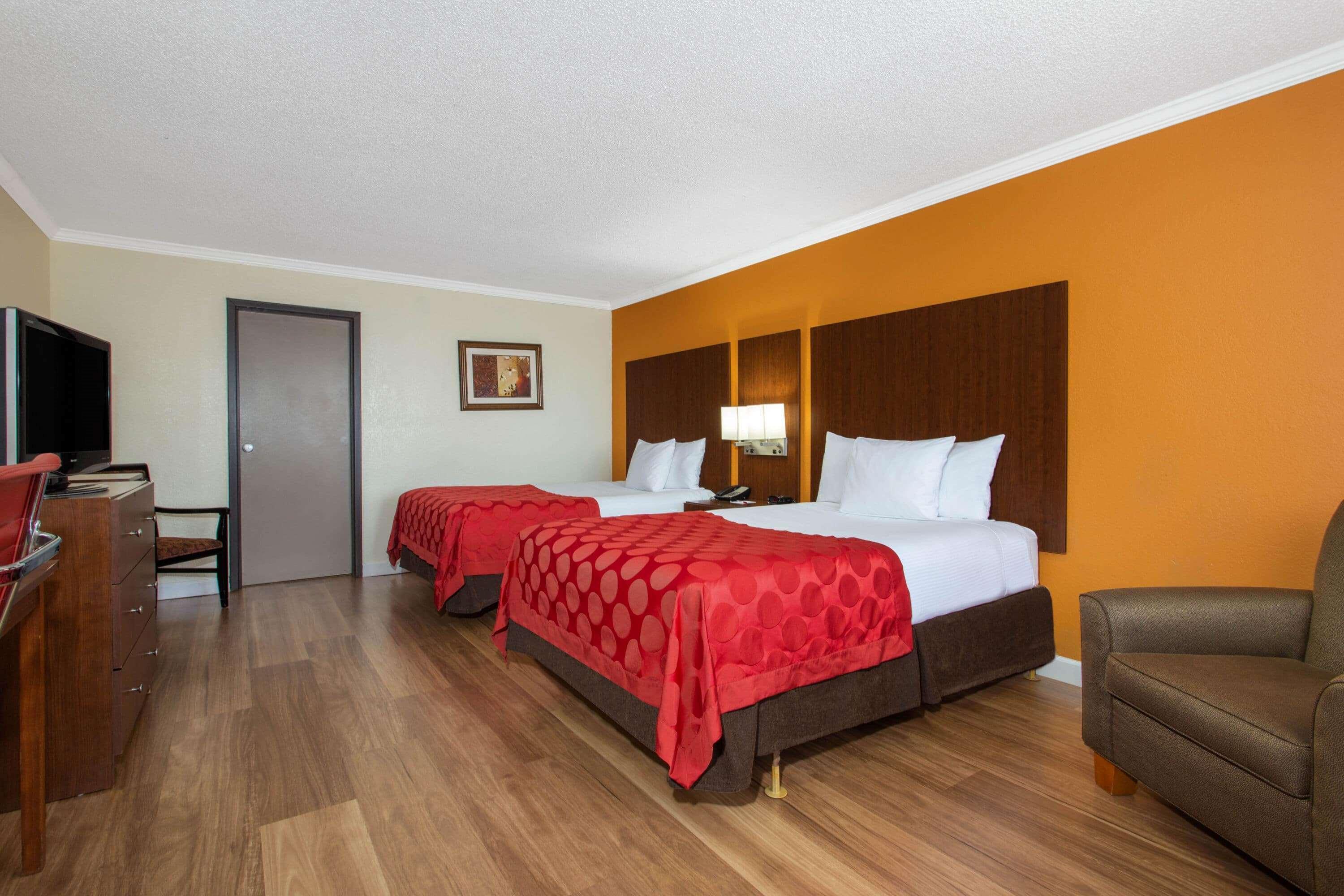 Hotel Ramada By Wyndham Westshore Airport South Tampa