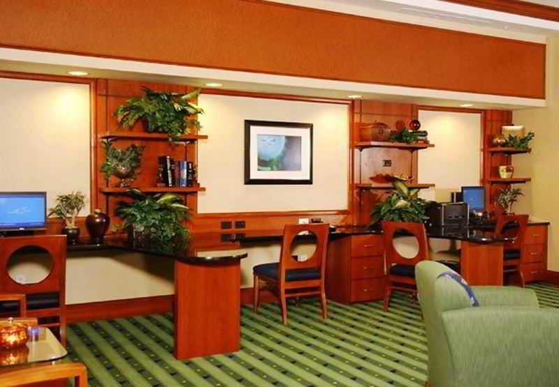 Springhill Airport 3*