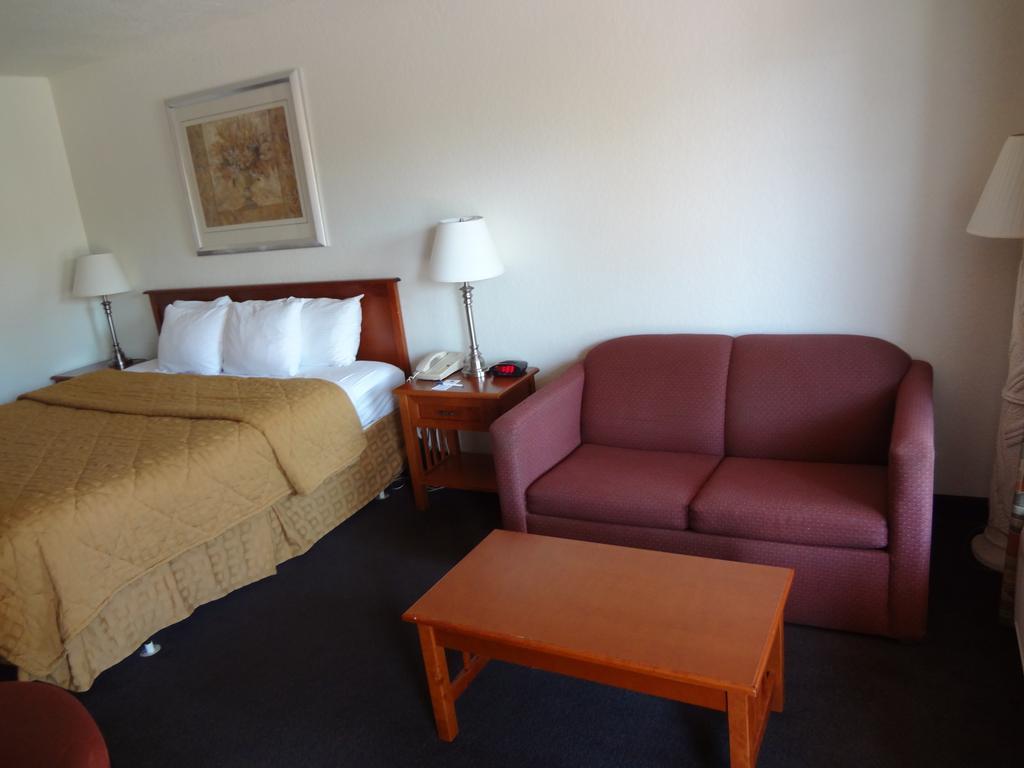 Econo Airport - Rj Stadium Lodge Tampa