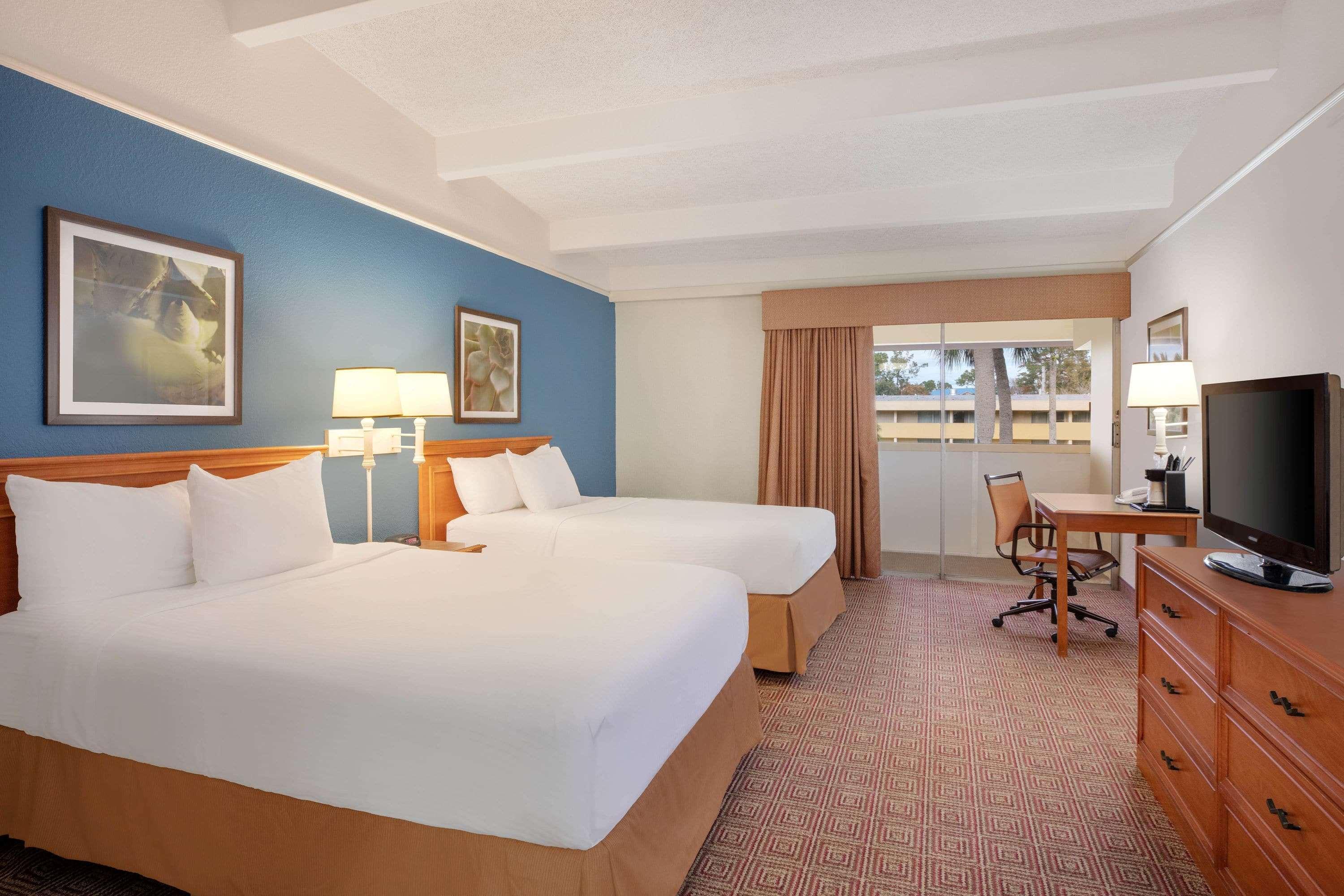 Baymont By Wyndham Daytona - Intl Speedway Hotel