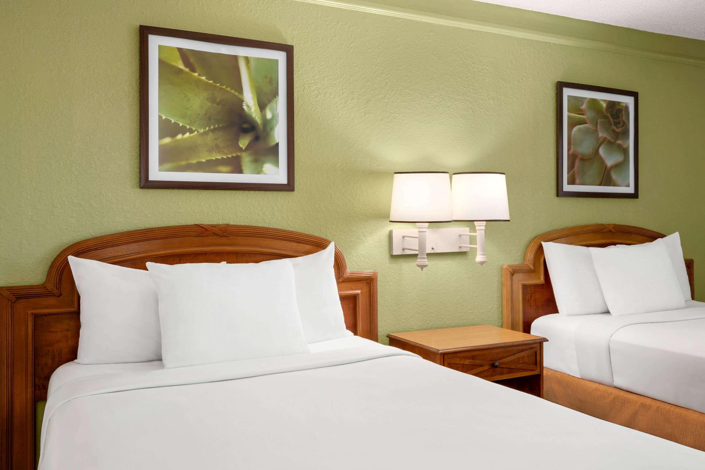 Baymont By Wyndham Daytona - Intl Speedway Hotel