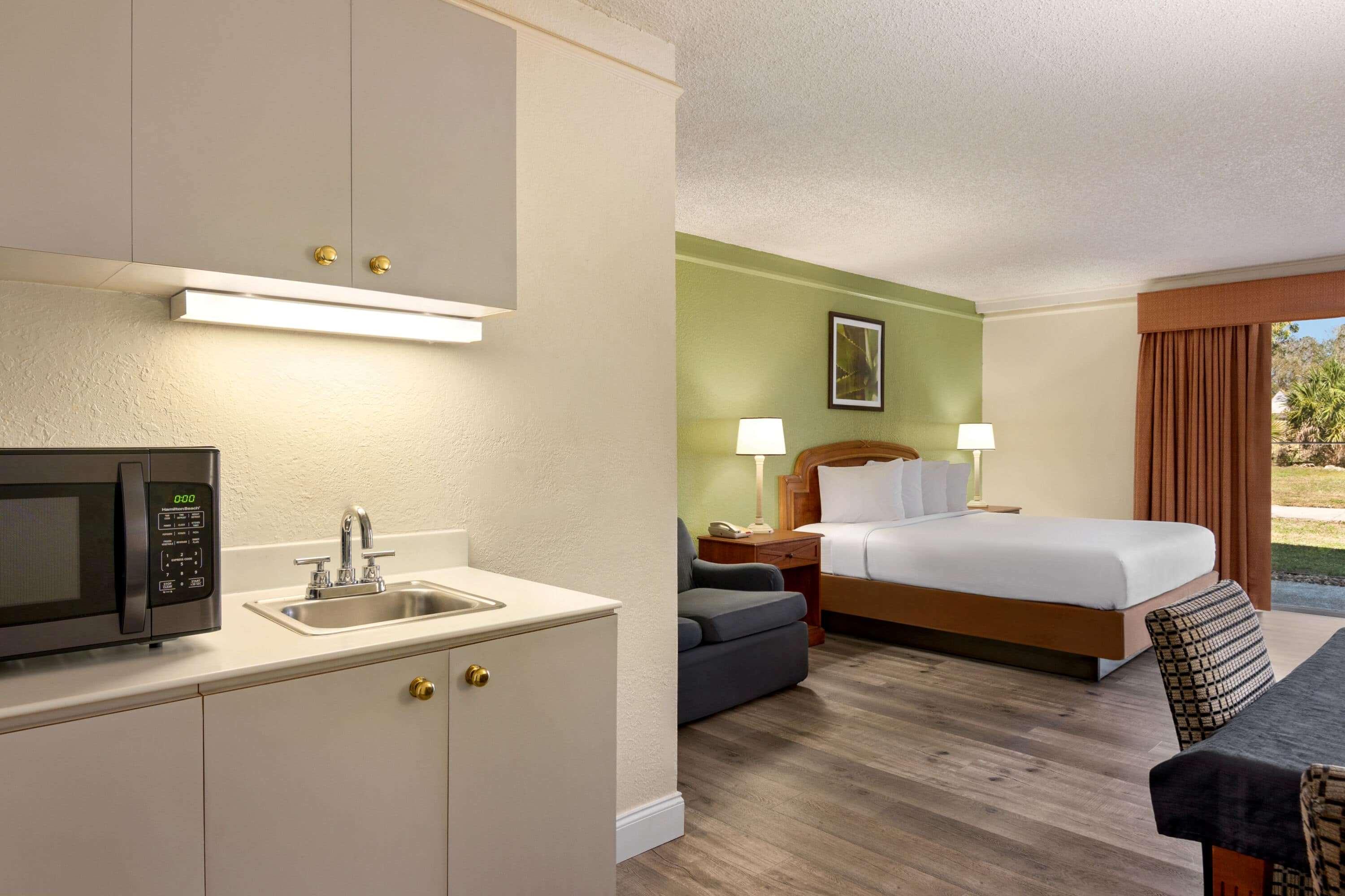 Baymont By Wyndham Daytona - Intl Speedway 3* Daytona Beach